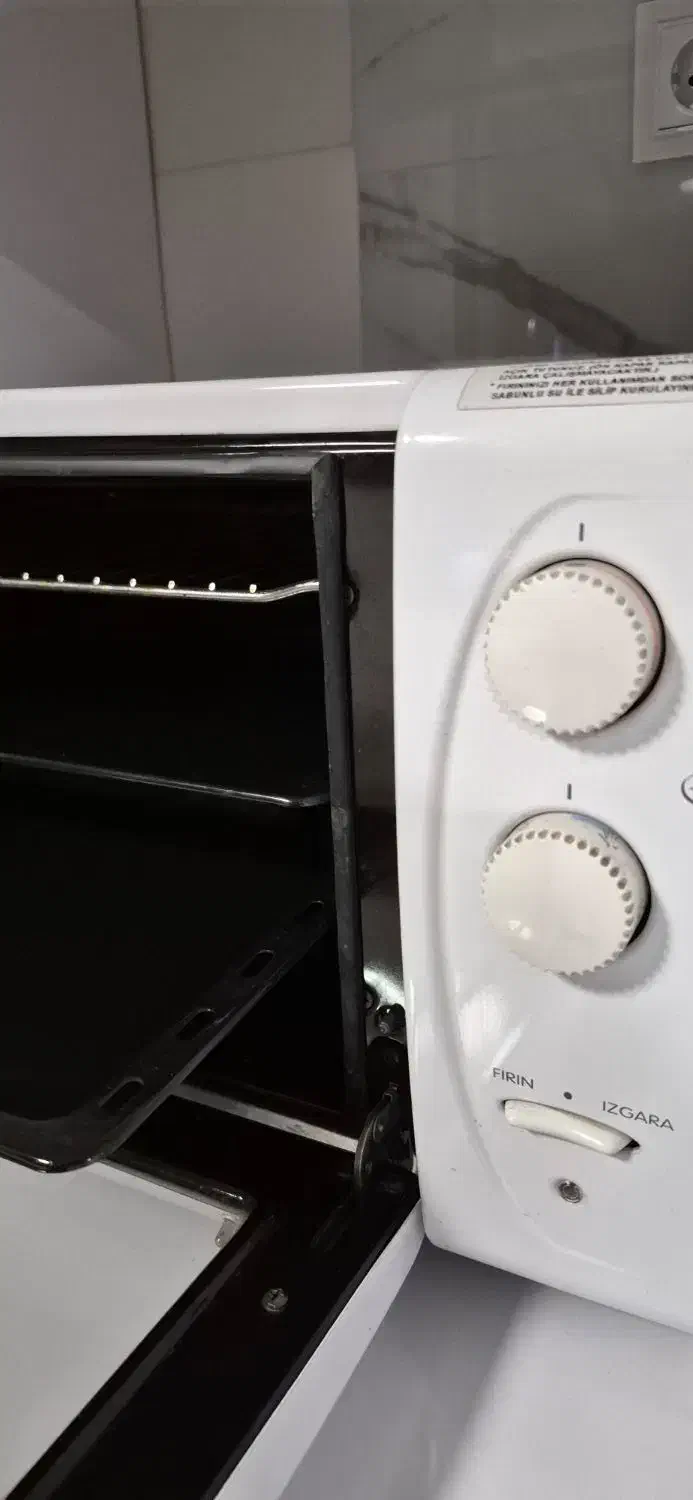 آون توستر مارک BEKO ترکیه سفید و سالم و تمیز|اجاق گاز و لوازم برقی پخت‌وپز|تهران, ایرانشهر|دیوار