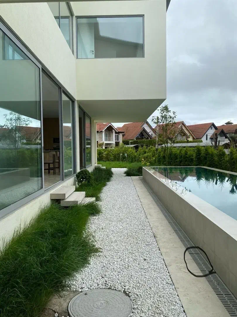 فروش ویلا۶۸۰ متری مدرن استخردار سند شش دانگ رویان|فروش خانه و ویلا|رویان, |دیوار