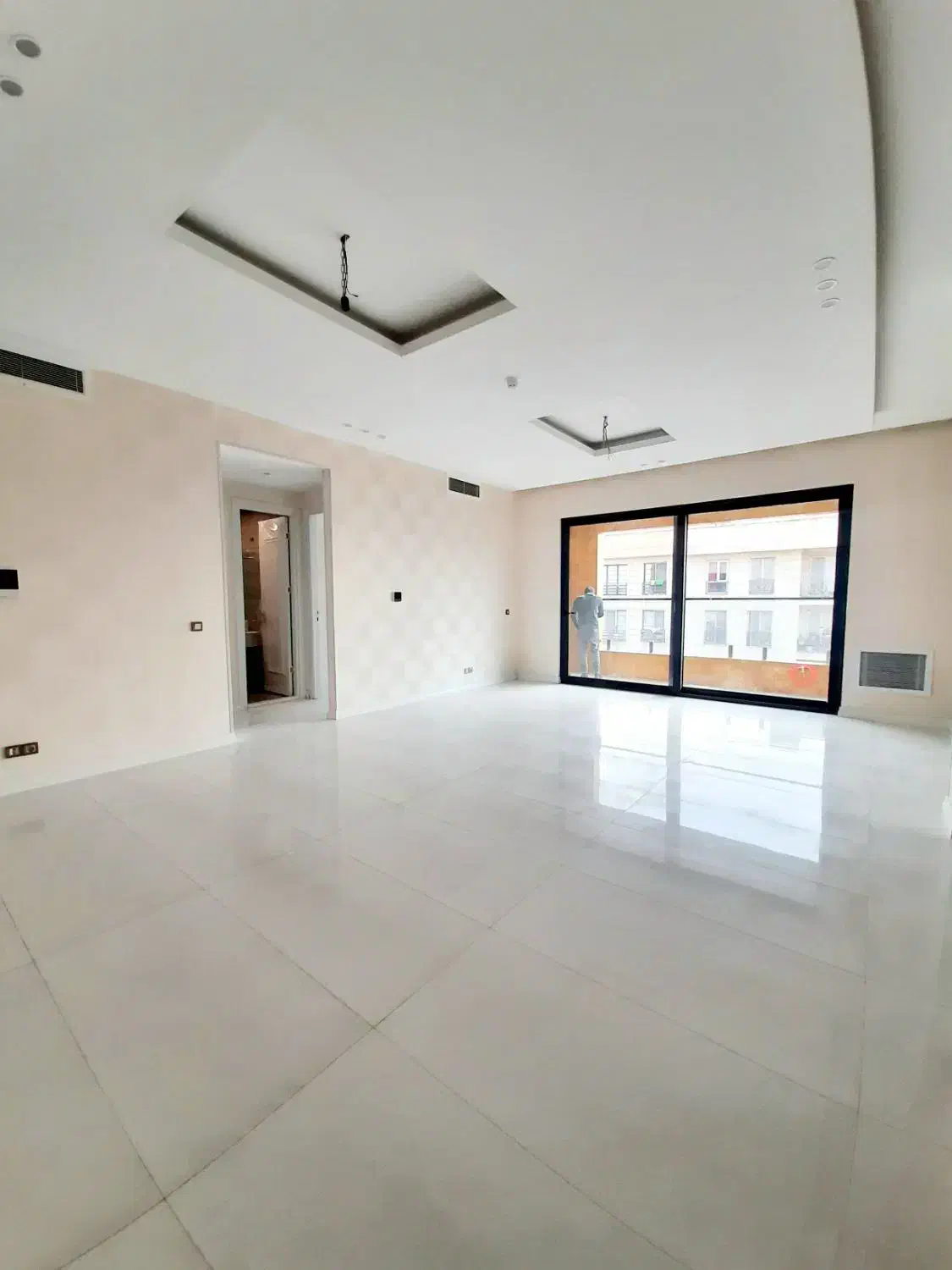 ۱۲۱ متر جردن ولیعصر ( نوساز طبقات بالا )