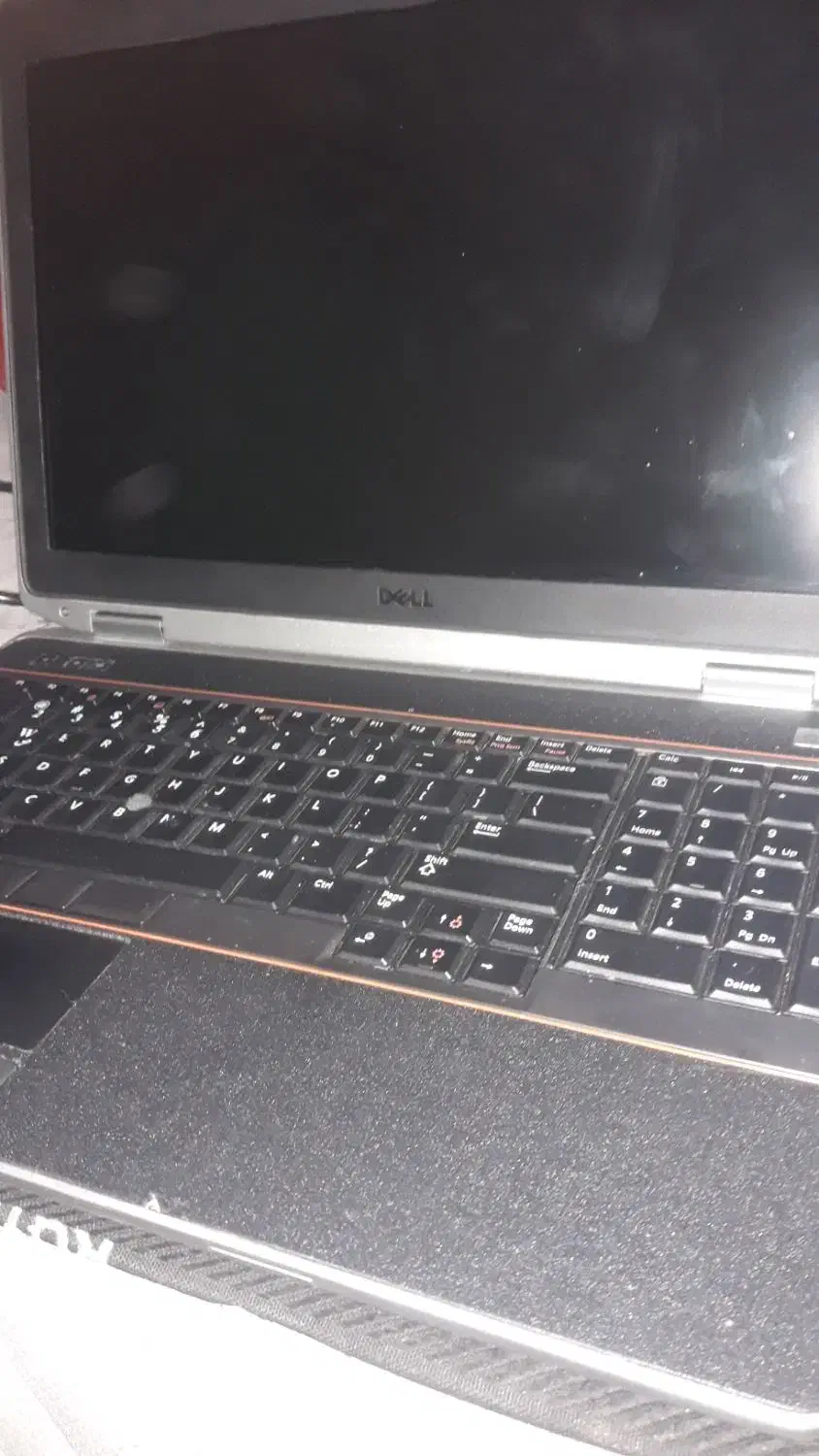 یه لپتاب دل با وسایل وکیسه بوکس وساک بچه|رایانه همراه|شیراز, سیاه سنگ|دیوار