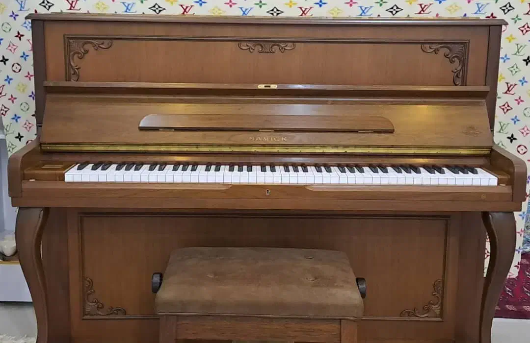 پیانو آگوستیک SAMICK|پیانو، کیبورد، آکاردئون|شیراز, مسلم|دیوار