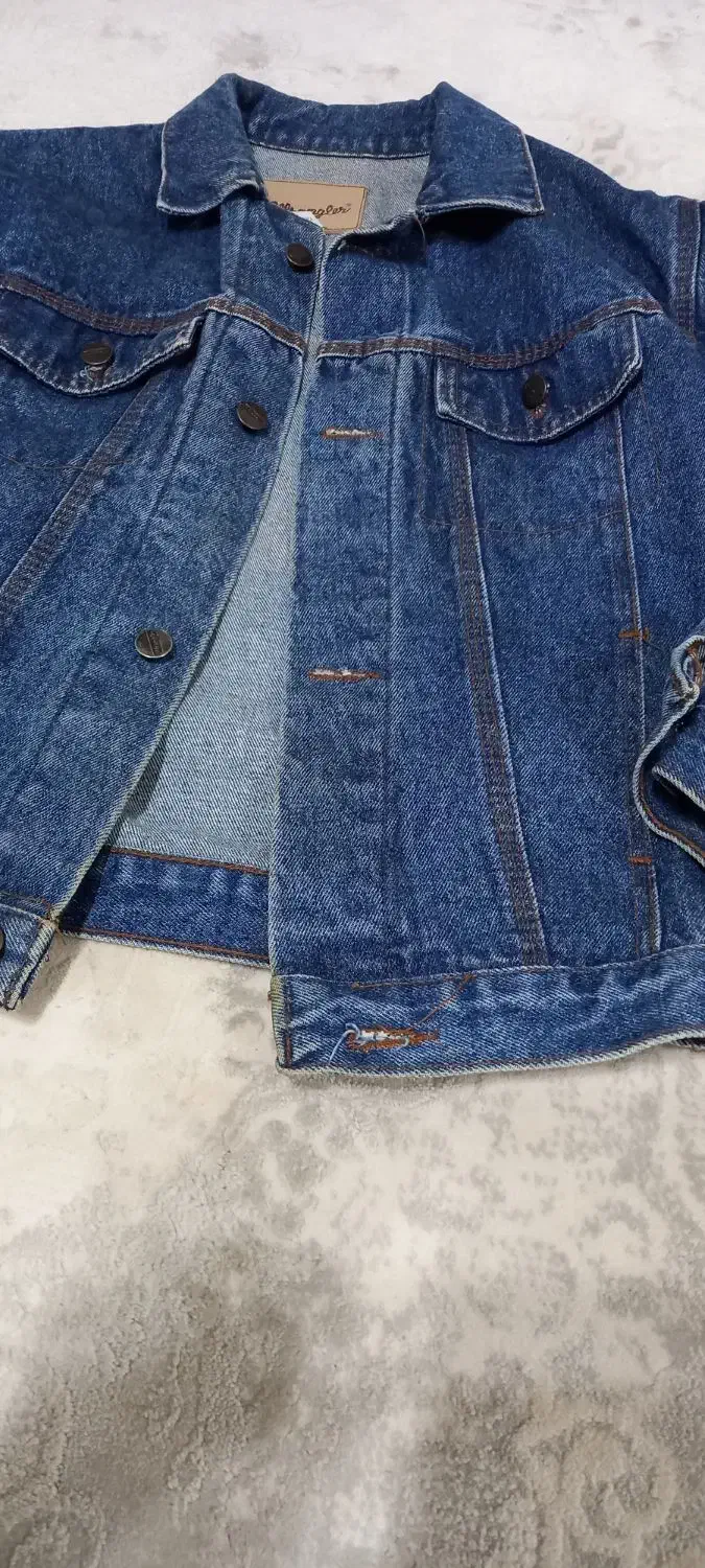 کت جین نوی نو|لباس|بندر انزلی, پرستار|دیوار