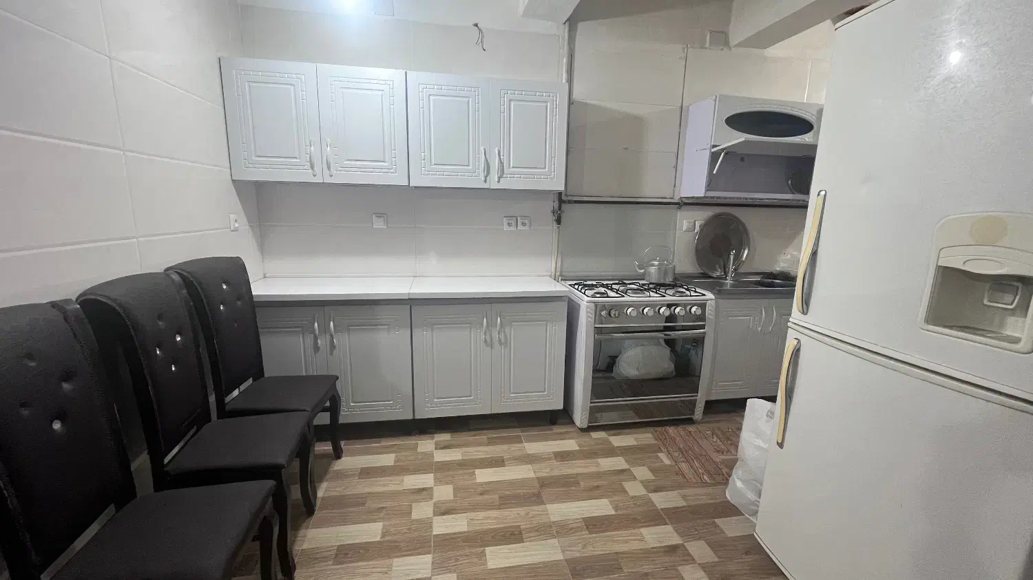 اجاره منزل بومگردی تخت جمشید|اجارهٔ کوتاهمدت آپارتمان و سوئیت|مرودشت, کناره|دیوار