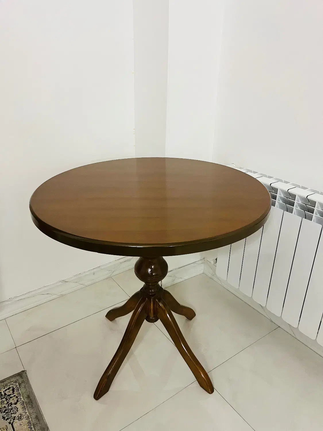 فروش میز گرد|میز و صندلی غذاخوری|رشت, پاستوریزه|دیوار