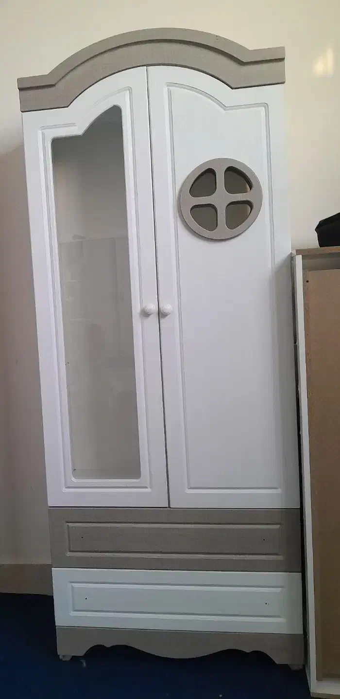 کمد و تخت نوزاد|اسباب و اثاث بچه|مشهد, دوست آباد|دیوار