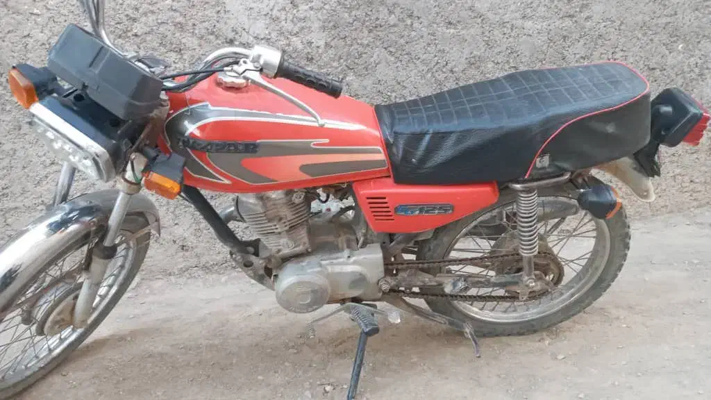 موتور هندا ۱۲۵ مدل ۸۴ سالم سالم بافت دهسرد|موتورسیکلت|ارزوئیه, |دیوار