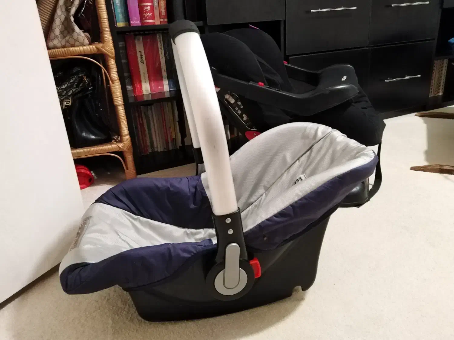 سیسمونی و صندلی ماشین|تخت و صندلی بچه|تهران, زرگنده|دیوار