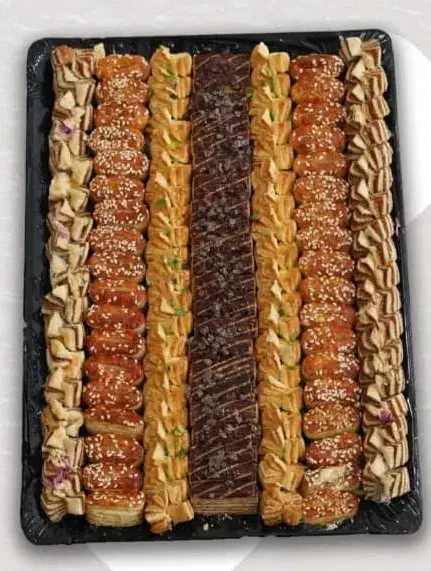 به یک کارگر ساده خانم نیازمندیم|استخدام خدمات فروشگاه و رستوران|کاشان, رسالت|دیوار