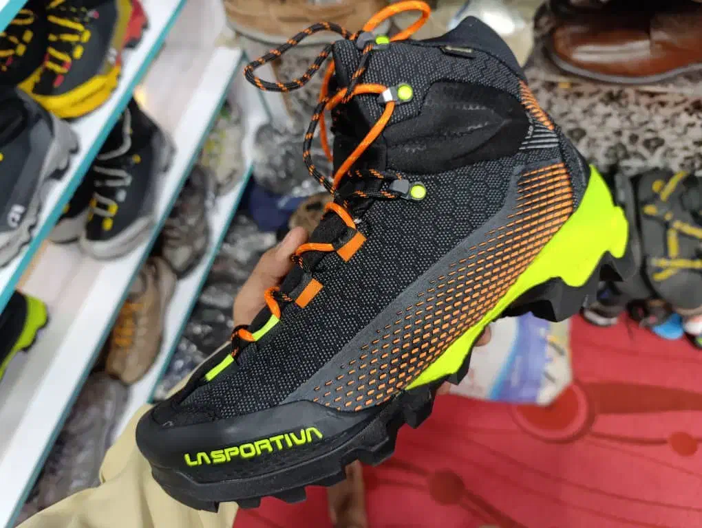 کفش کوهنوردی لاسپورتیوا|کوهنوردی و کمپینگ|تهران, سلسبیل شمالی|دیوار