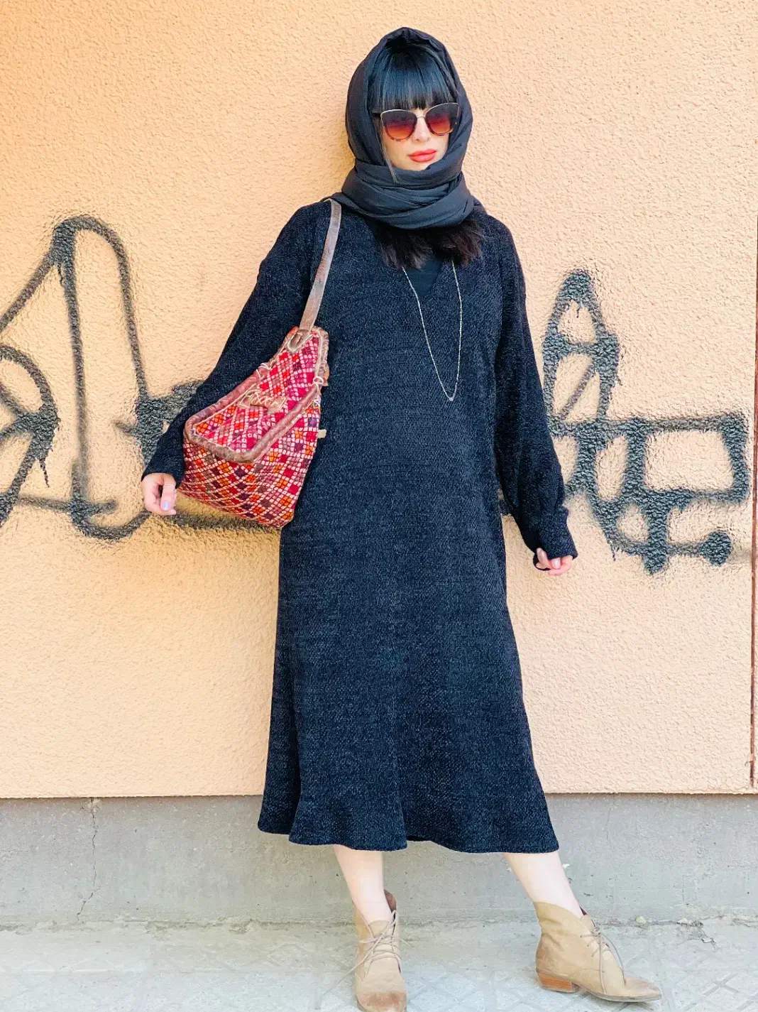 کفتان( پیراهن ) بافت|لباس|شاهین‌شهر, شهرک منازل چوبی|دیوار