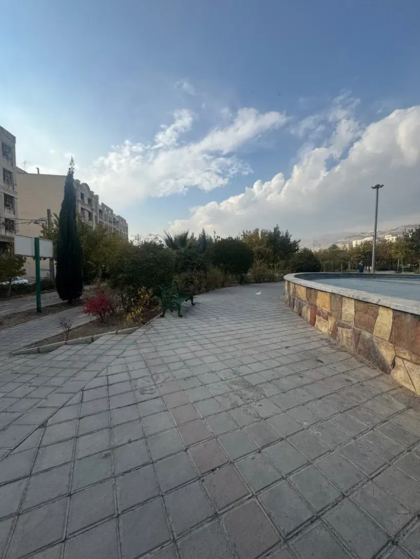 ۱۸۰ متر ۳ خواب ۲ پارکینک کمالی شرقی