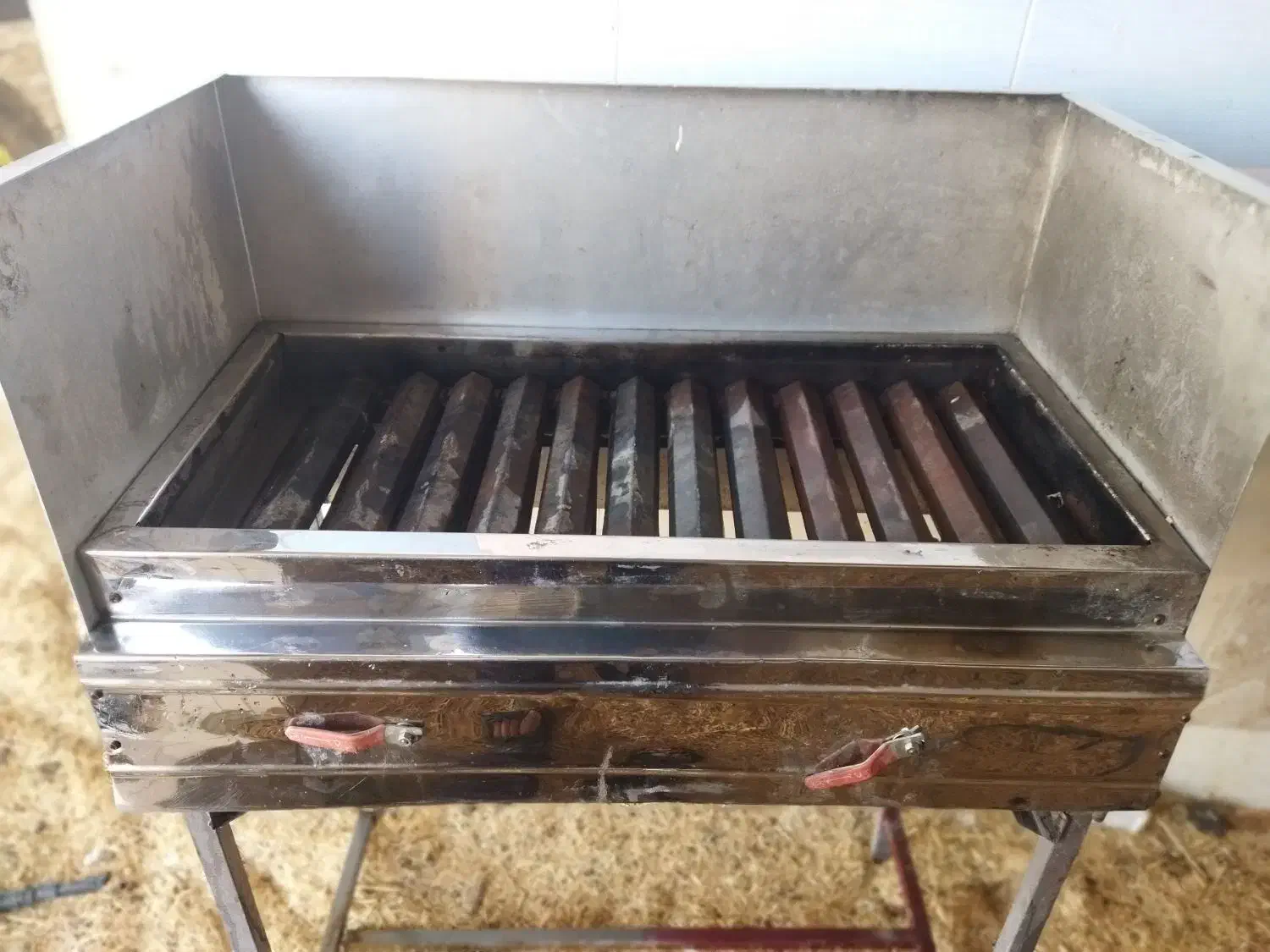 انواع وسیله کبابی و میز دکور و قلیان|اجاق گاز و لوازم برقی پخت‌وپز|امیدیه, |دیوار