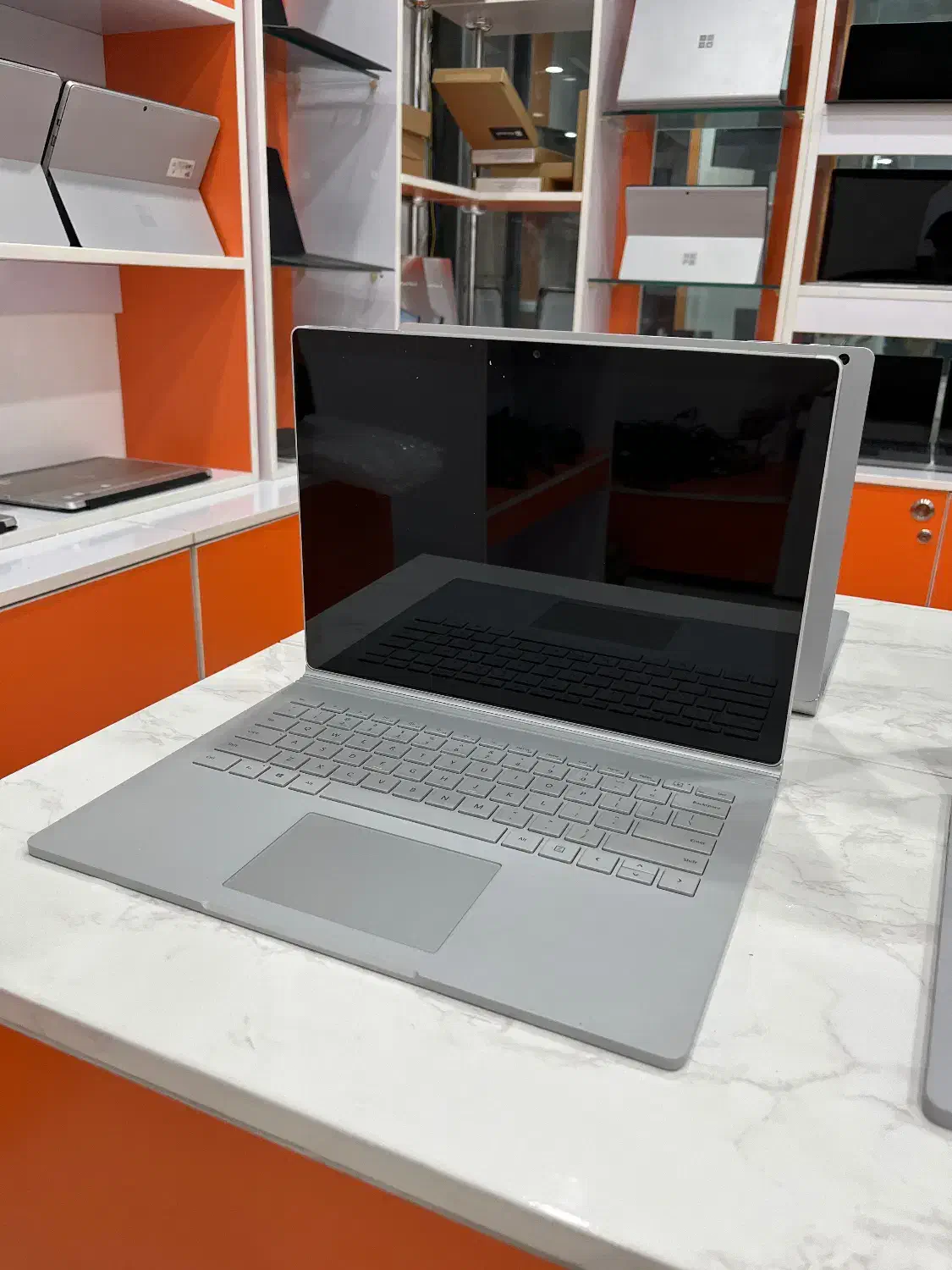 سرفیس بوک ۲ surface book 2 i5/7/8/256|رایانه همراه|شیراز, ملاصدرا|دیوار