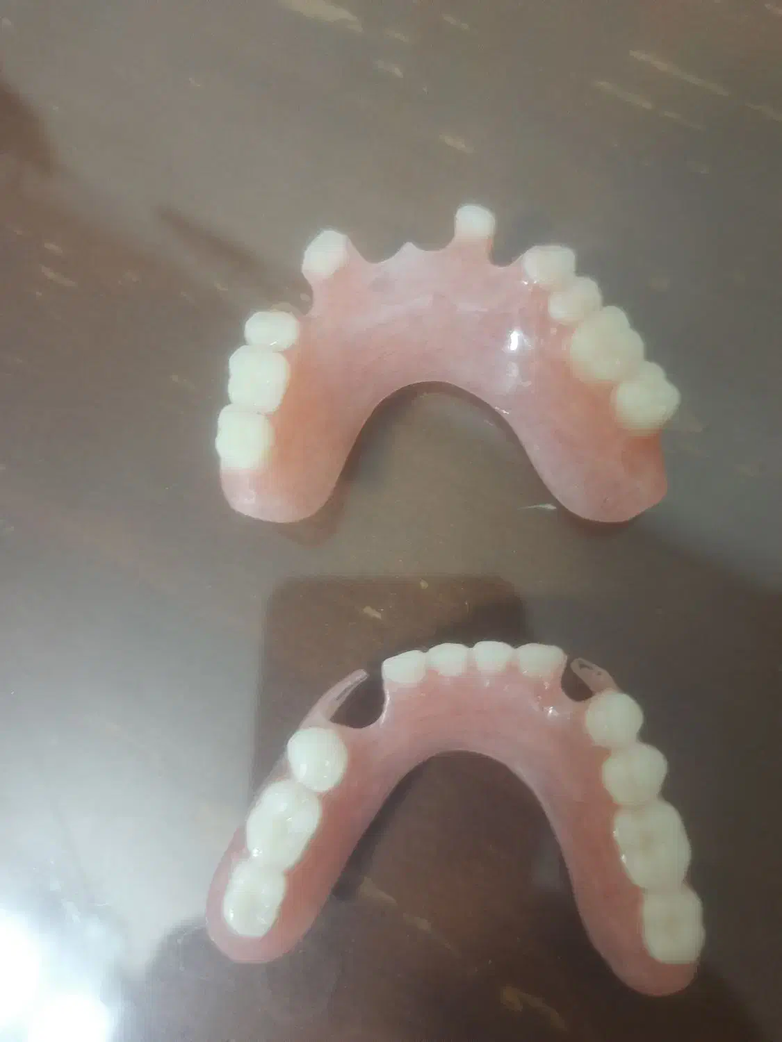 ساخت انواع دندان مصنوعی|خدمات آرایشگری و زیبایی|رشت, دروازه لاکان|دیوار