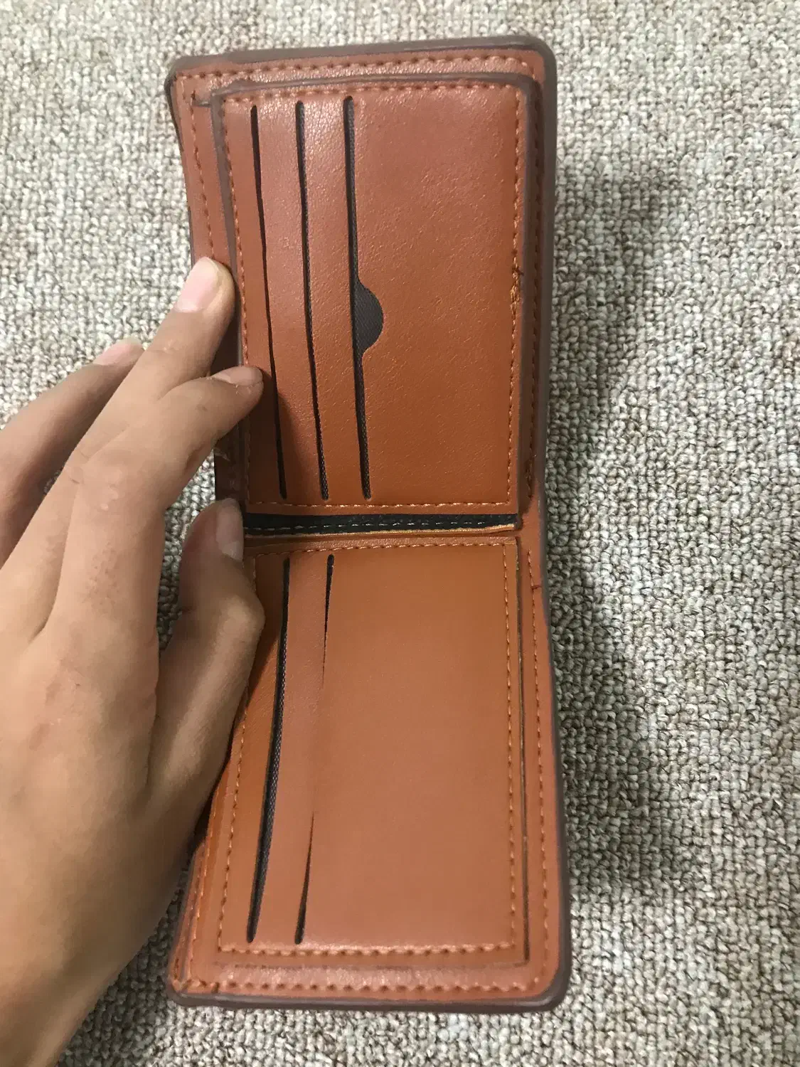 کیف پول نو نو|کیف، کفش، کمربند|اصفهان, سرچشمه|دیوار