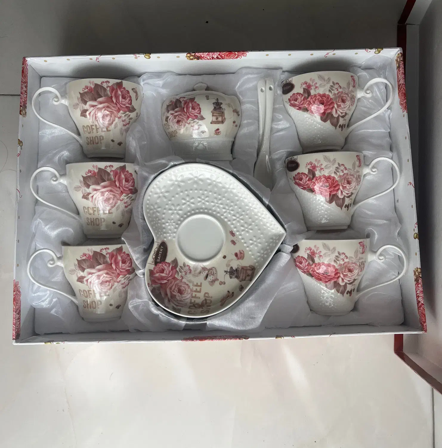 لوازم خانه|ظروف سرو و پذیرایی|رودسر, |دیوار