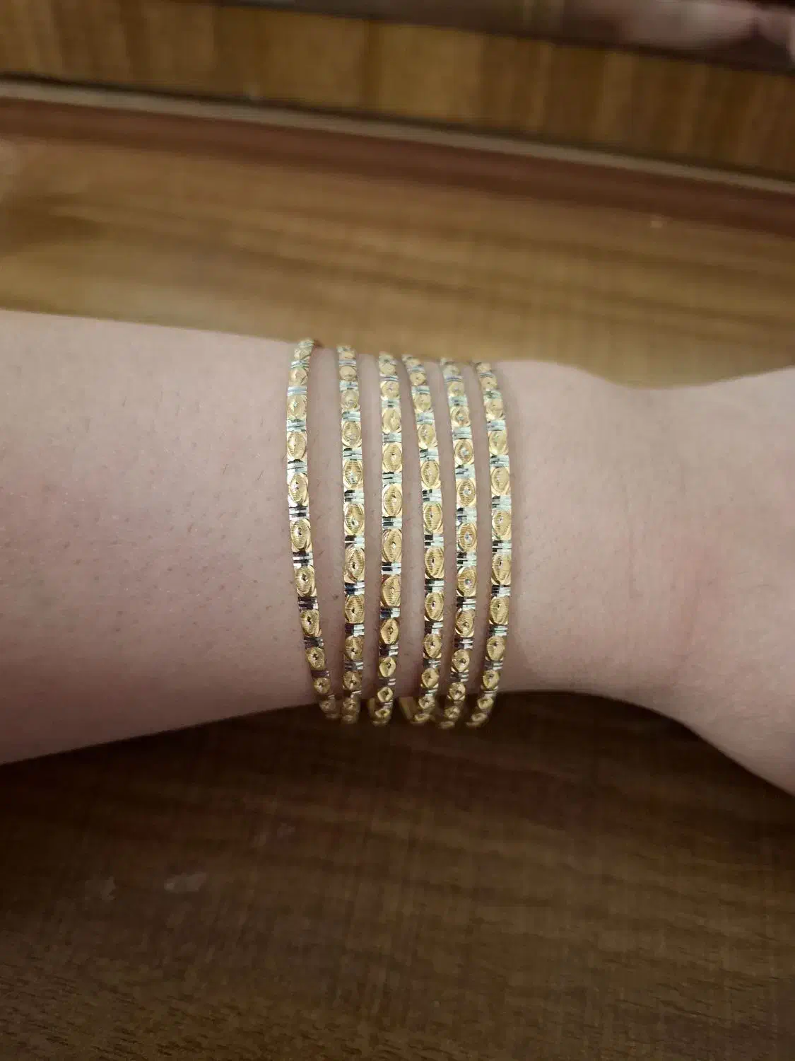 طلا در حد نو|جواهرات|اهواز, زیتون کارگری|دیوار