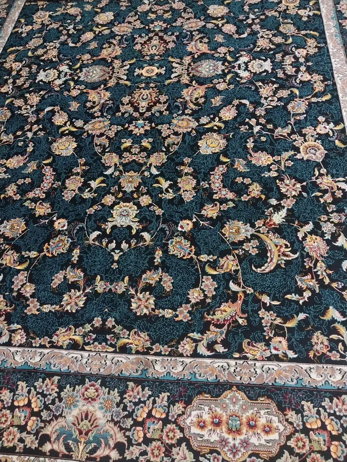 فرش ۷۰۰ شانه نخ نونو|فرش|کرمانشاه, |دیوار