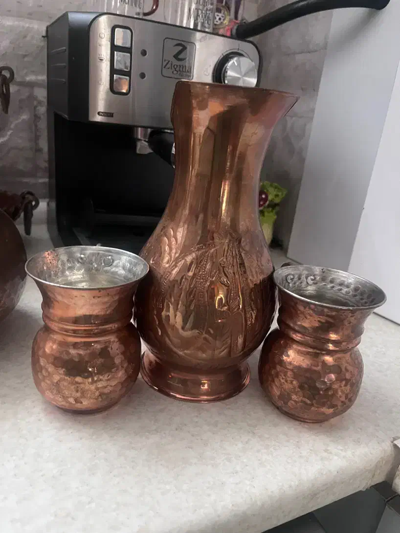 پارچ و لیوان مس|کلکسیون اشیاء عتیقه|اصفهان, جاوان|دیوار