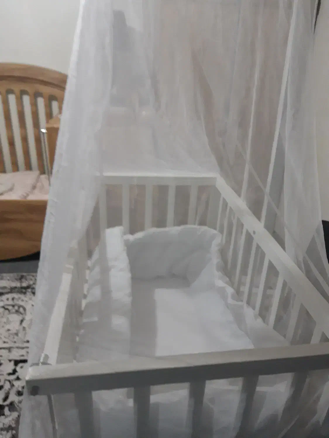 تخت کنار مادر|تخت و صندلی بچه|رباط‌کریم, رباط‌کریم|دیوار