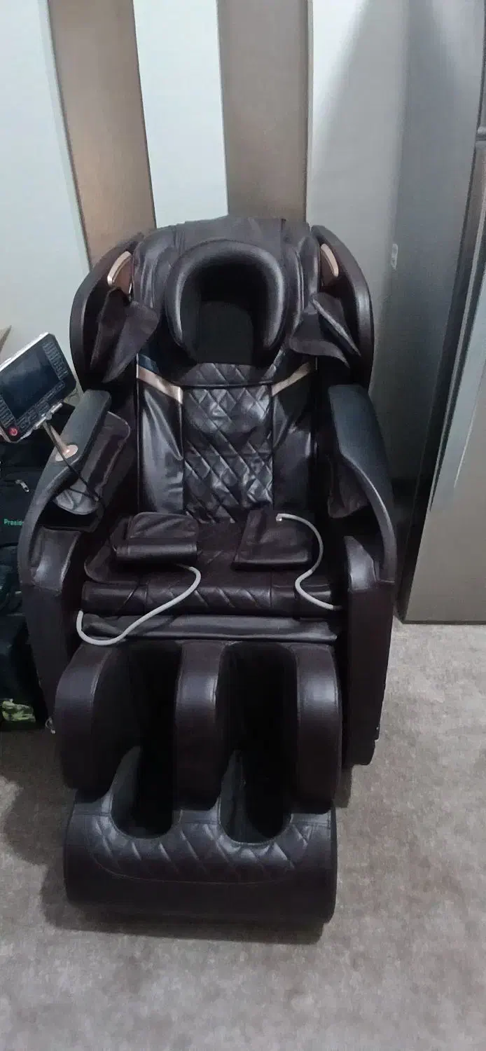 صندلی ماساژور نو معاوضه با ماشین|تجهیزات ورزشی|اصفهان, خرم|دیوار