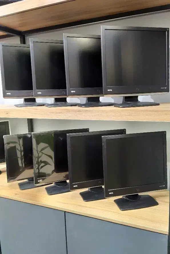 مانیتور 17 اینچ مربع بنکیو|قطعات و لوازم جانبی رایانه|بجنورد, |دیوار