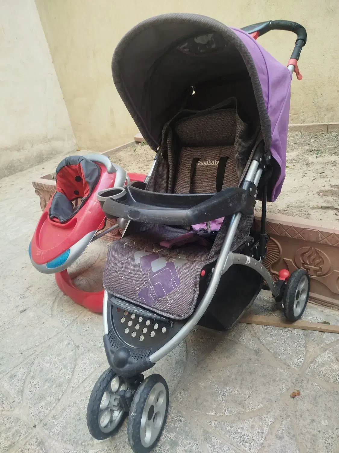 کالکسه خارجی کودک محکم درحد 2عدد رو روک سالم|کالسکه و لوازم جانبی|تهران, سلیمانی|دیوار