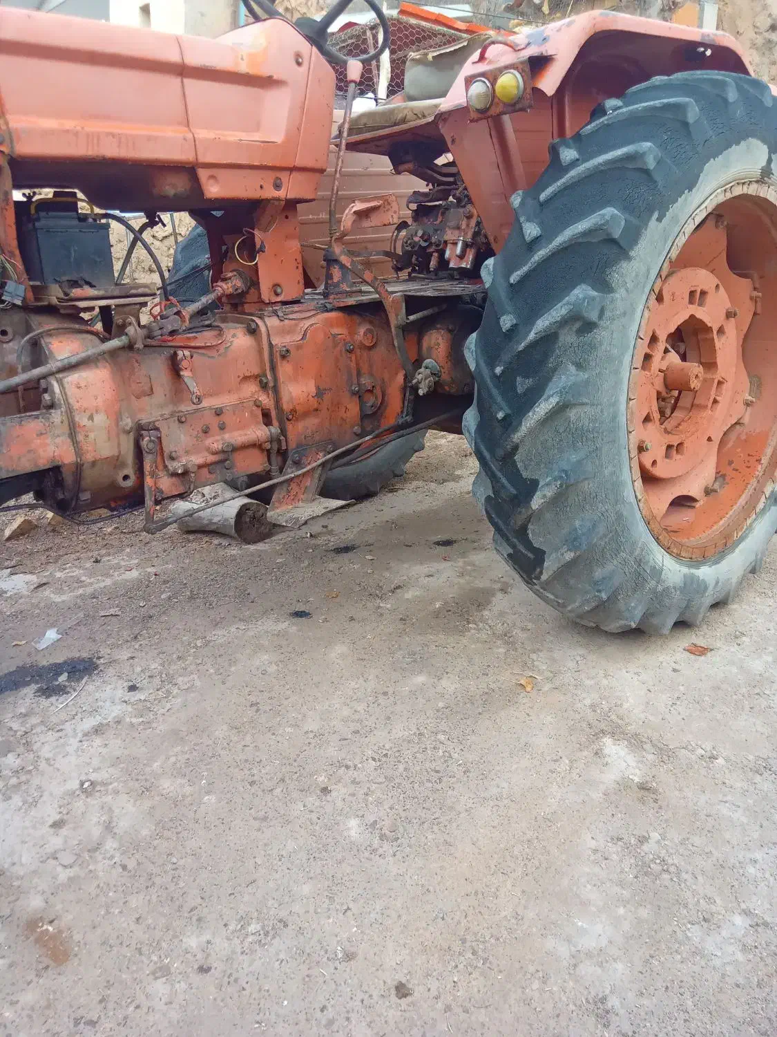 تراکتور رومانی مدل ۶۹|خودرو سنگین|پیشخور, |دیوار