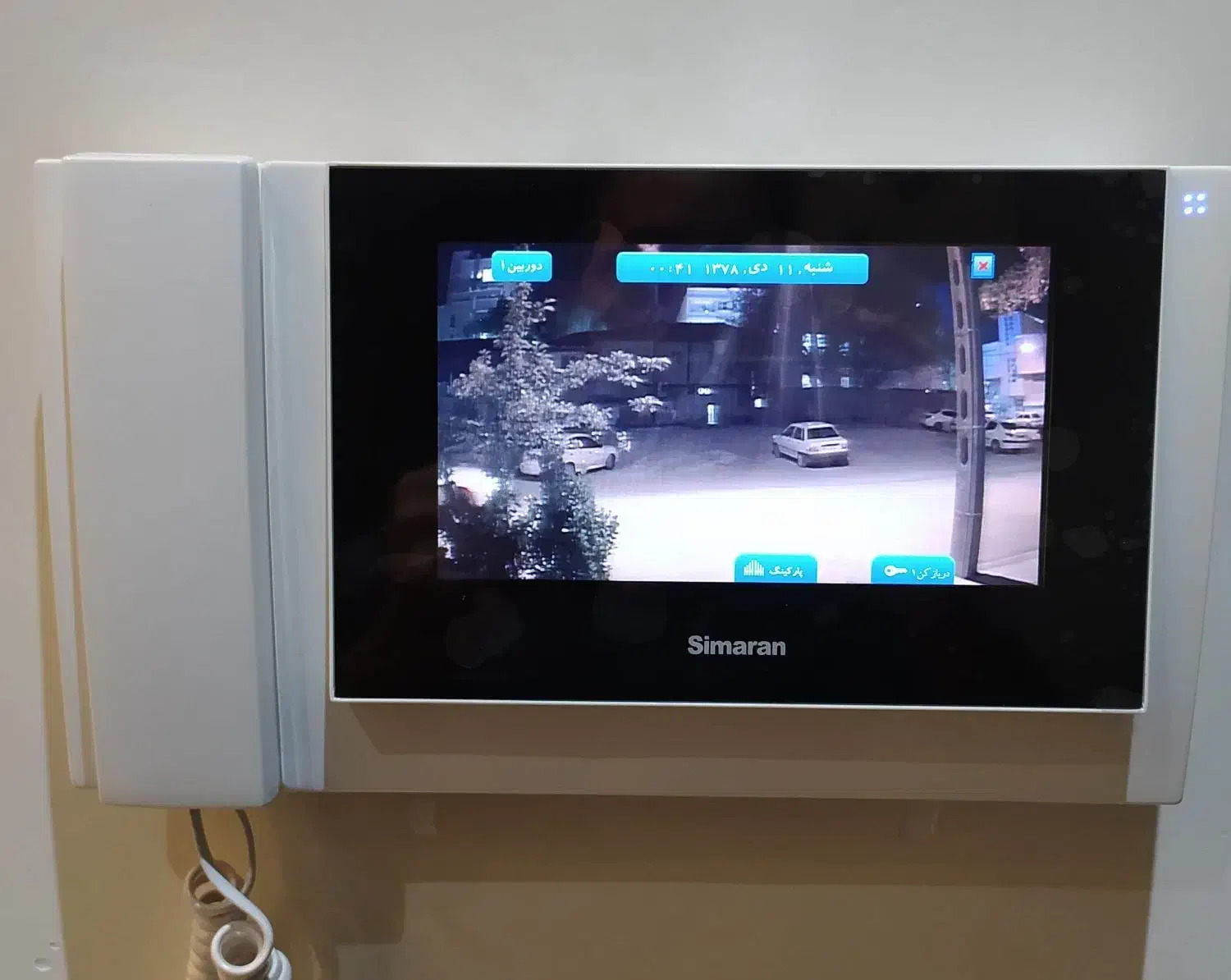 نصب و تعمیرات تخصصی انواع آیفون تصویری برد برقکار|خدمات پیشه و مهارت|همدان, |دیوار