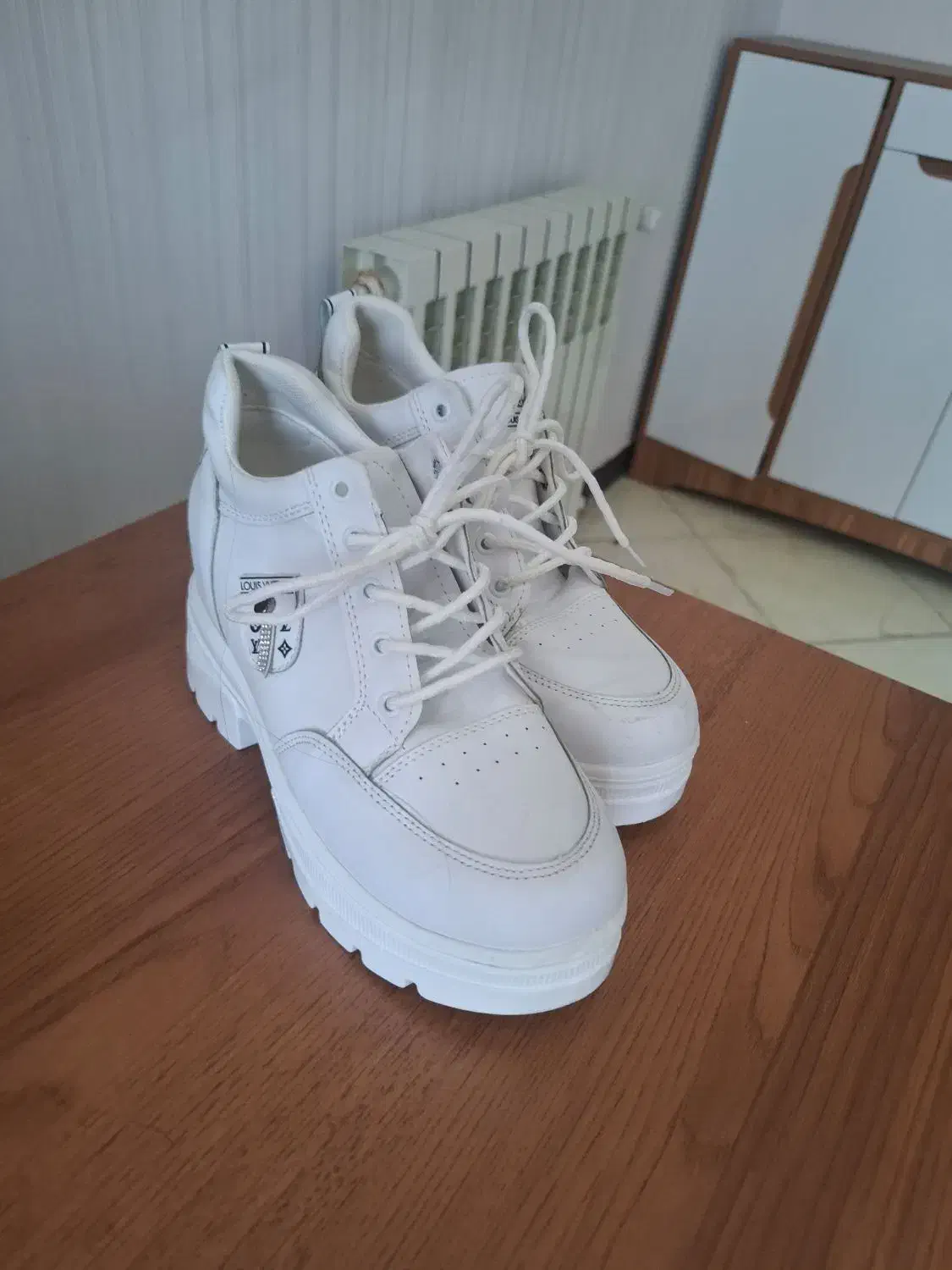 نیم بوت سفید سایز40|کیف، کفش، کمربند|فولادشهر, مسکن مهر فولادشهر|دیوار