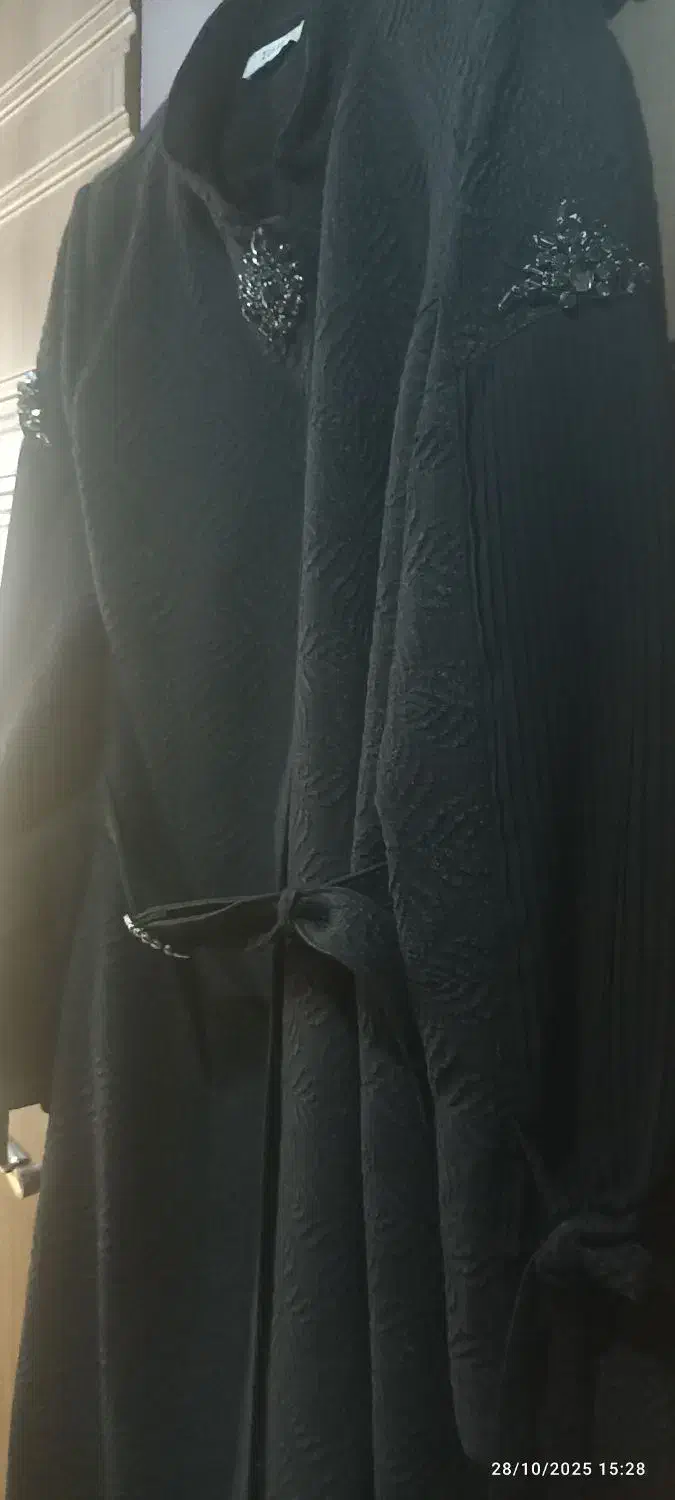 مانتو ترک مجلسی|لباس|مشهد, فرهنگ|دیوار