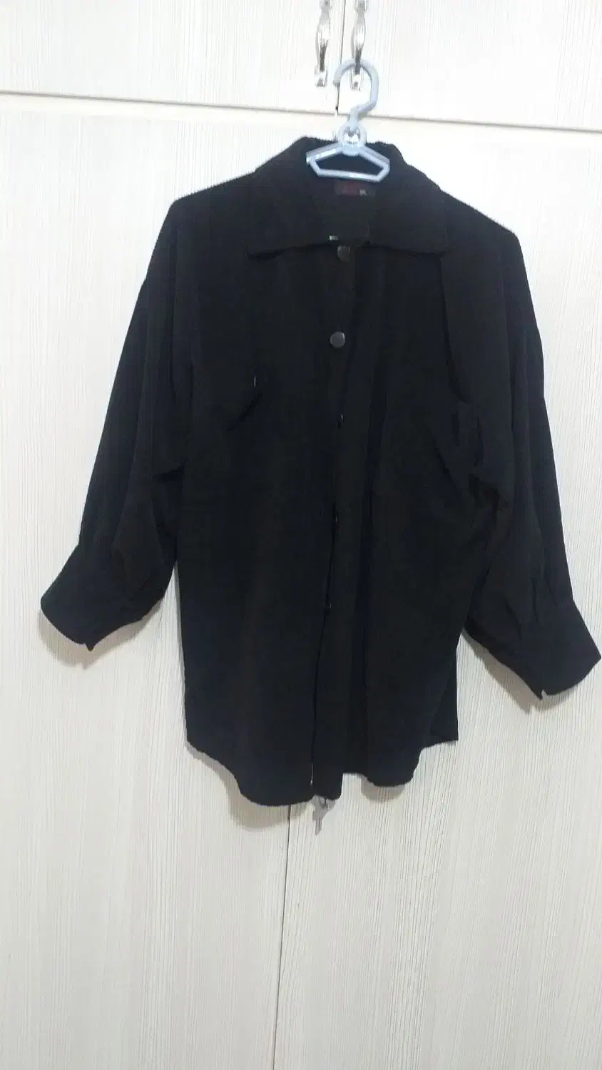 لباس|لباس|گلستان (تهران), |دیوار