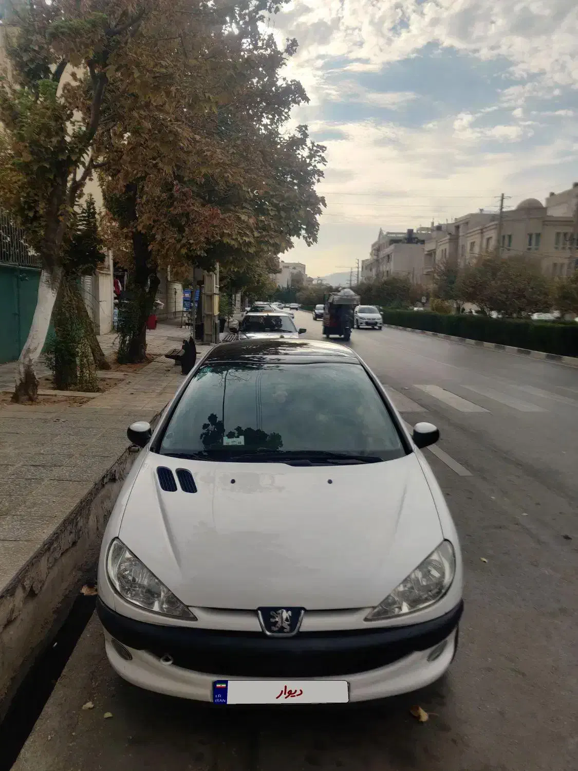 پژو ۲۰۶ تیپ ۳ سقف پانوراما|خودرو سواری و وانت|شیراز, فرگاز|دیوار