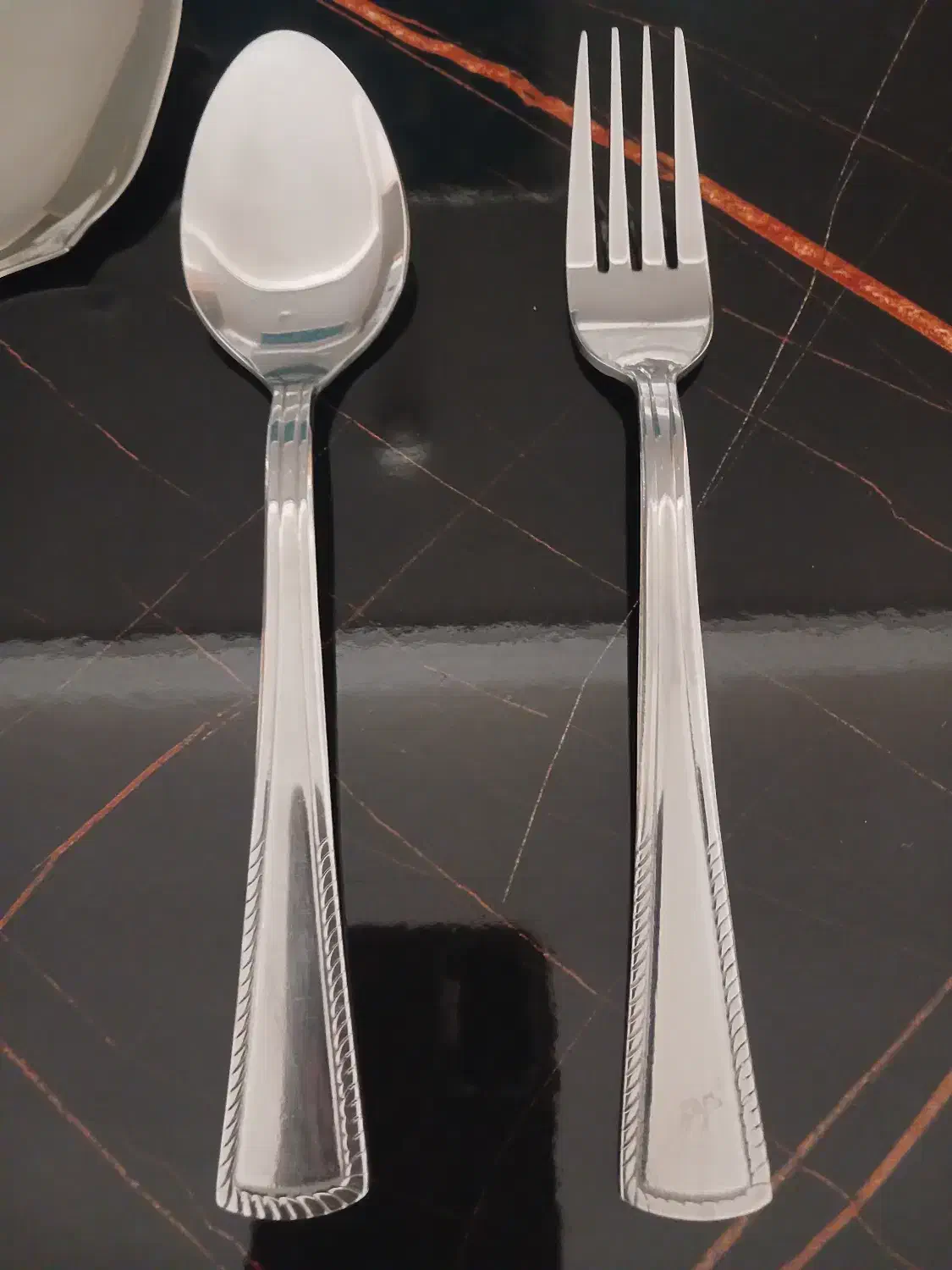 قاشق چنگال در حد نو|ظروف سرو و پذیرایی|اسلامشهر, شهرک واوان|دیوار