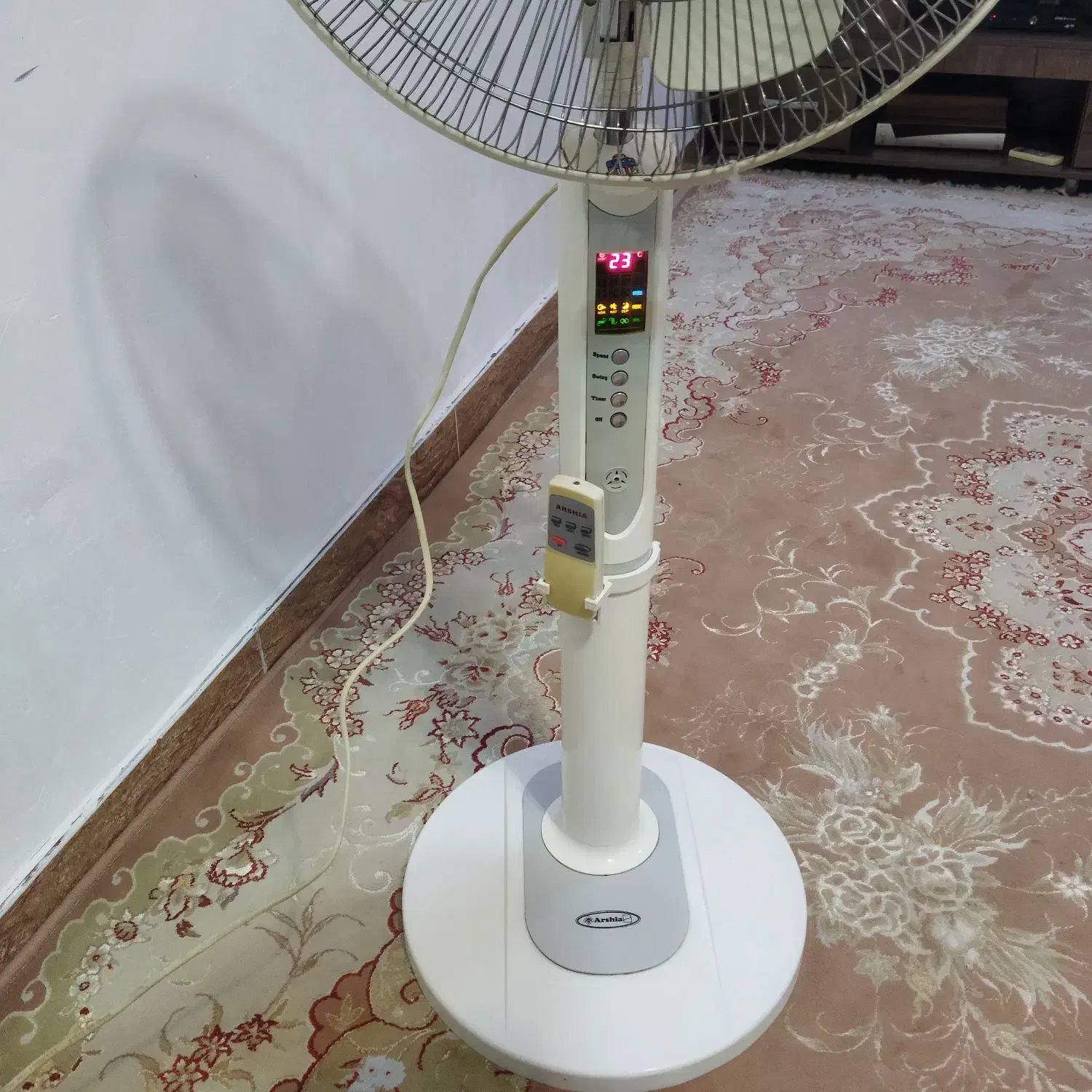 پنکه ایستاده ارشیا کنترلی|پنکه و تصفیه‌کنندهٔ هوا|رشت, دیانتی|دیوار