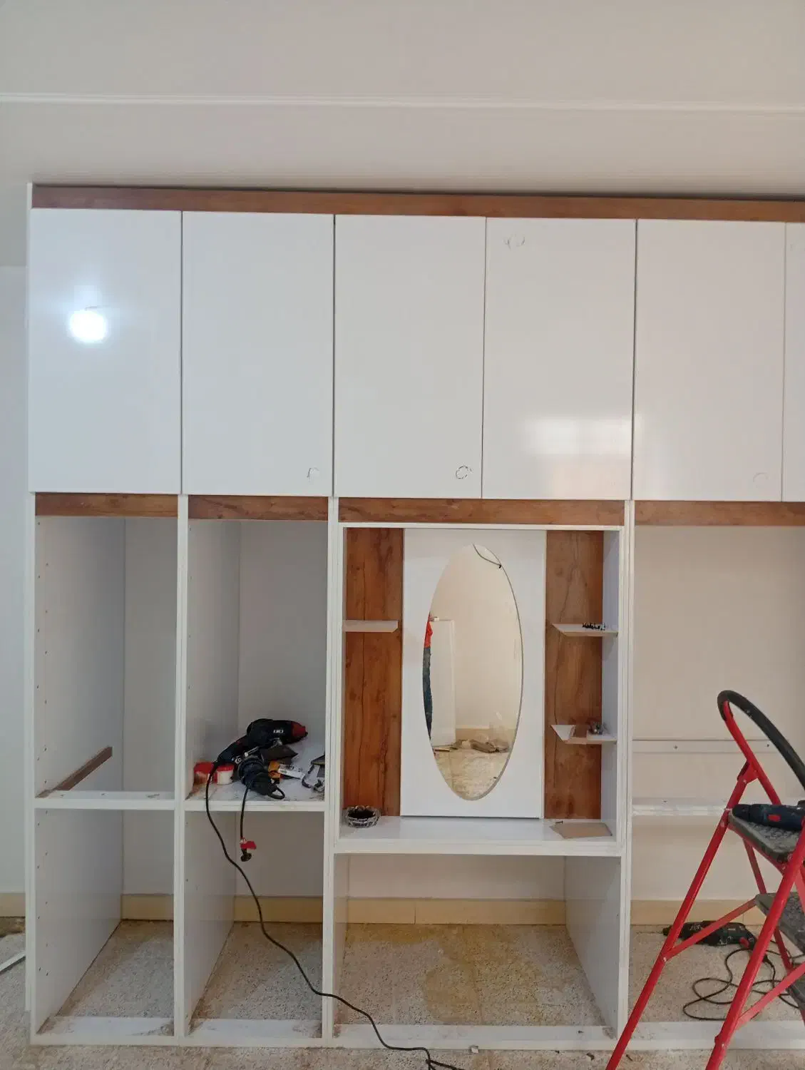 نصب کابینت و‌کمد تعمیر انواع کابینت و‌کمد و‌غیره|خدمات پیشه و مهارت|رامهرمز, |دیوار