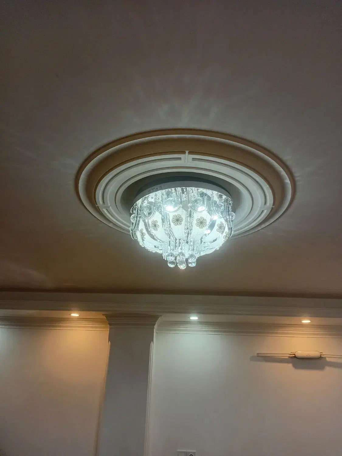 لوستر|لوستر و چراغ آویز|سمنان, |دیوار