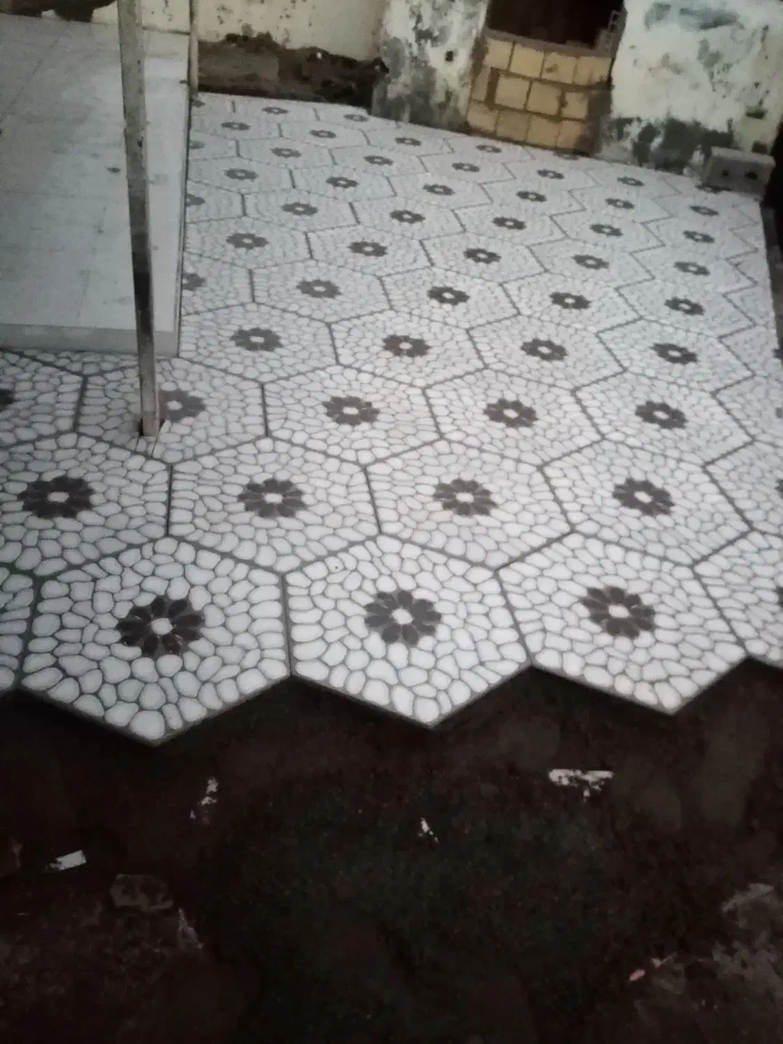 استادکار بنایی سرامیک کاشی دیوارچینی سیمانکاری|خدمات پیشه و مهارت|بندر انزلی, کلیور|دیوار