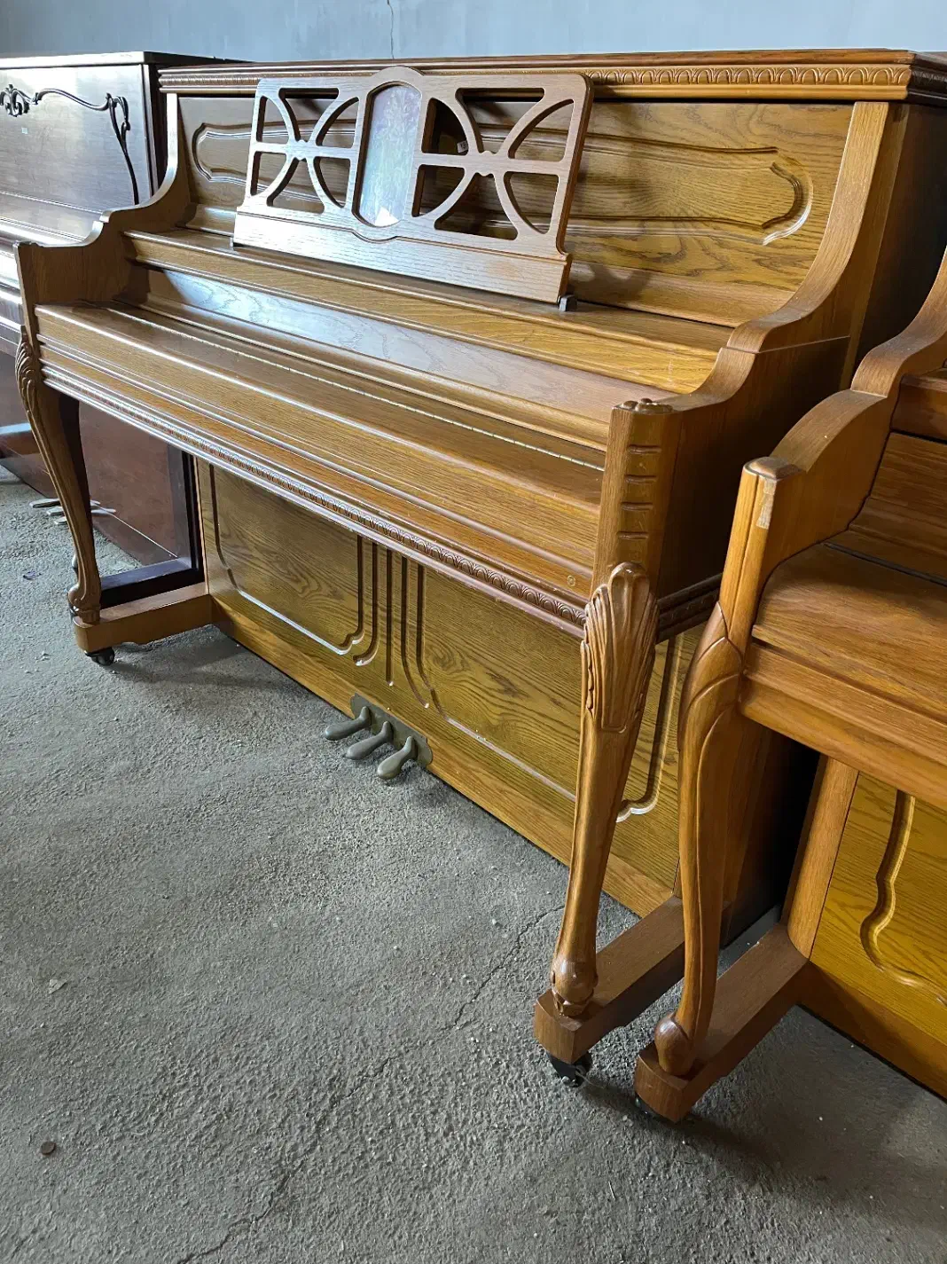 پیانو آکوستیک کنسول و ایستاده|پیانو، کیبورد، آکاردئون|کرج, عظیمیه|دیوار