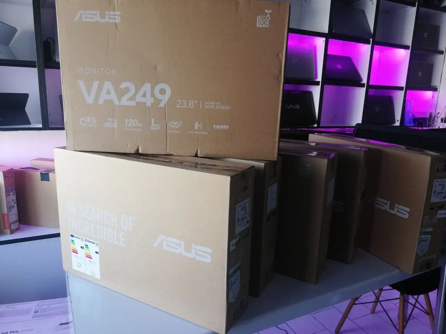 مانیتور 24 اینچ باکیفیت  asus 120Hz|قطعات و لوازم جانبی رایانه|یزد, |دیوار