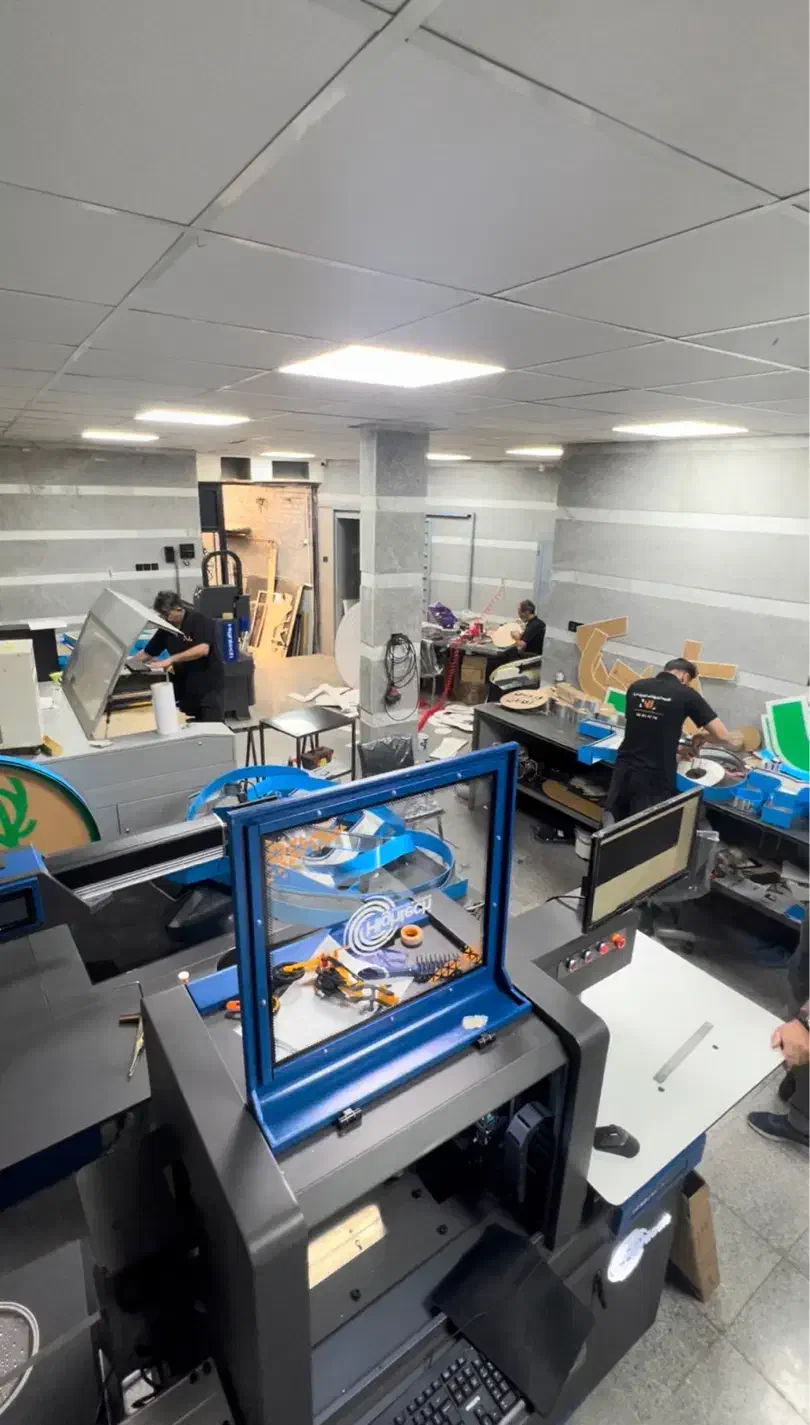 استخدام تابلو ساز حروف ساز کامپوزیت کار|استخدام صنعتی، فنی، مهندسی|تهران, سبلان (لشگر)|دیوار