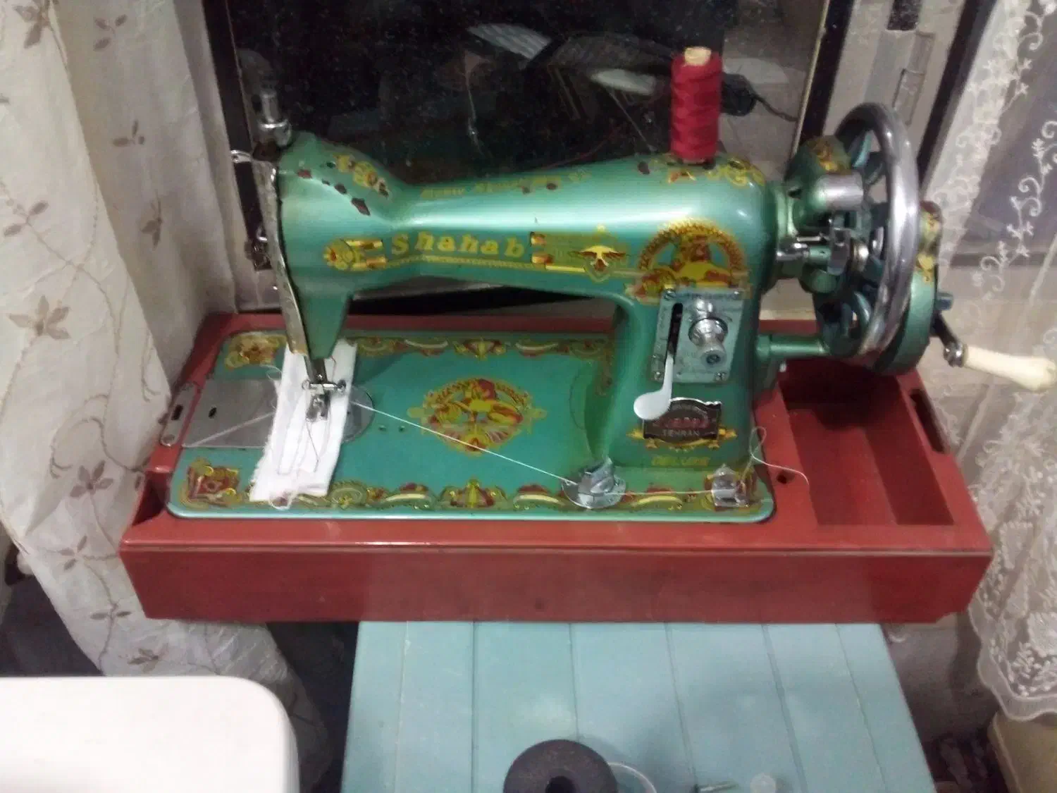 چرخ خیاطی عتیقه|کلکسیون اشیاء عتیقه|قم, حنیف نژاد|دیوار