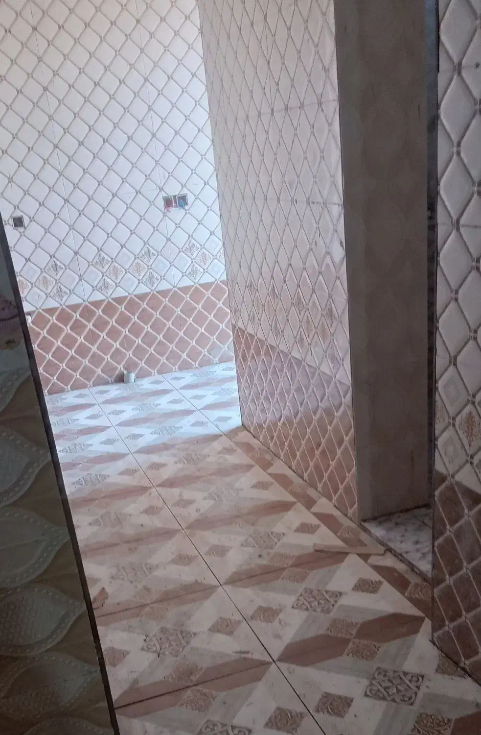 کاشیکار ،سنگ کار ،سرامیک کار|خدمات پیشه و مهارت|بندر ماهشهر, |دیوار