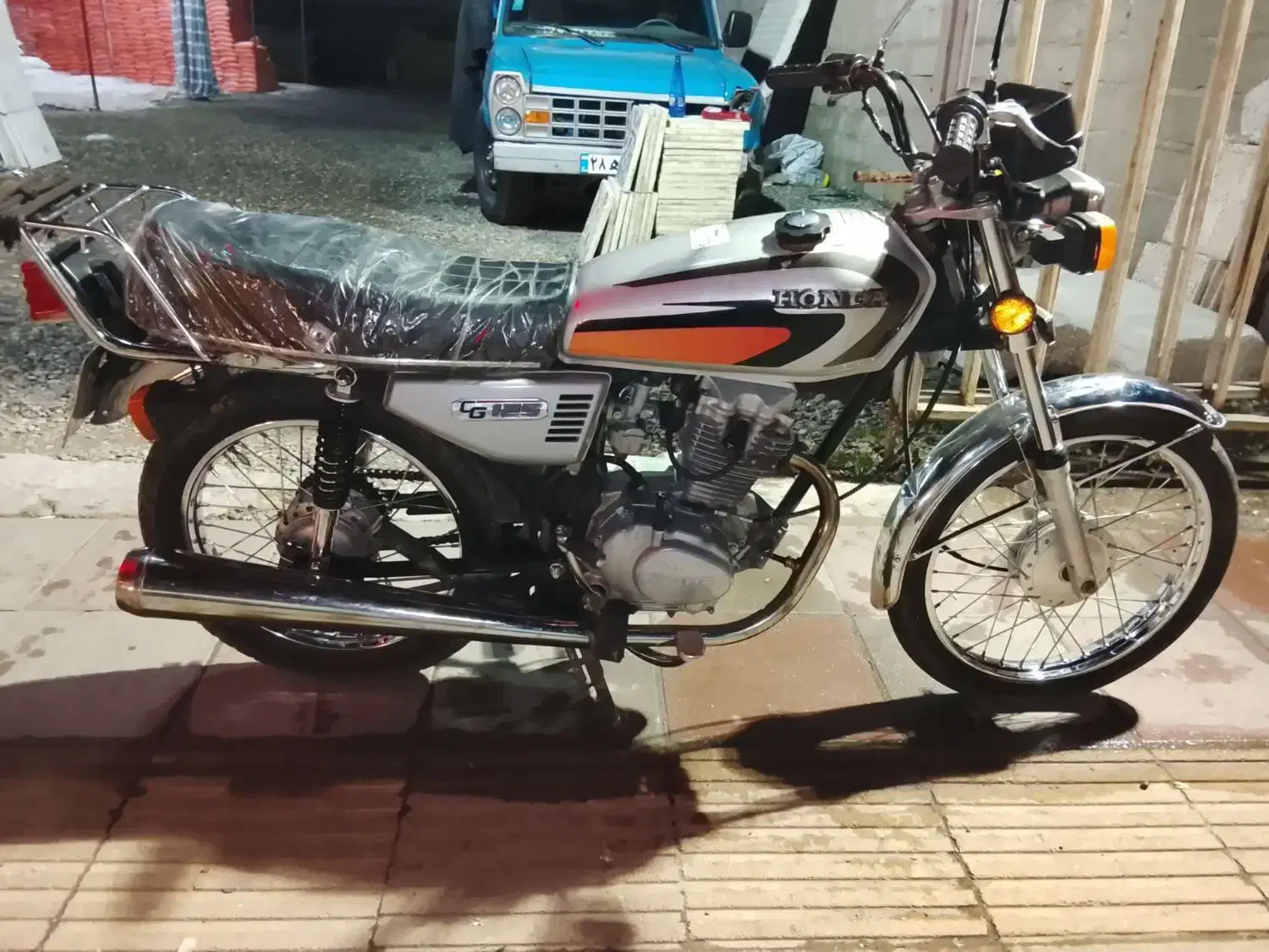 موتور هندا|موتورسیکلت|رشت, سیا اسطلخ|دیوار