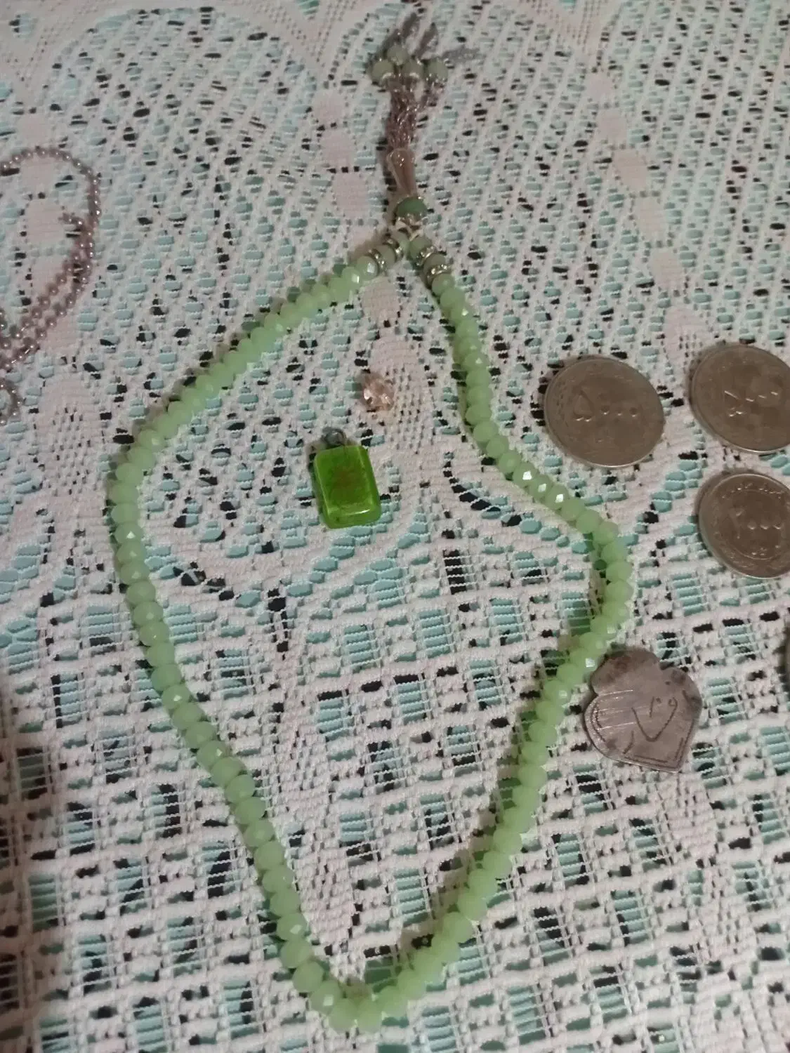 فروش سکه کلکسیونی وتسبیح شاه مقصود بهمراه پلاک|کلکسیون و سرگرمی|اقبالیه, |دیوار