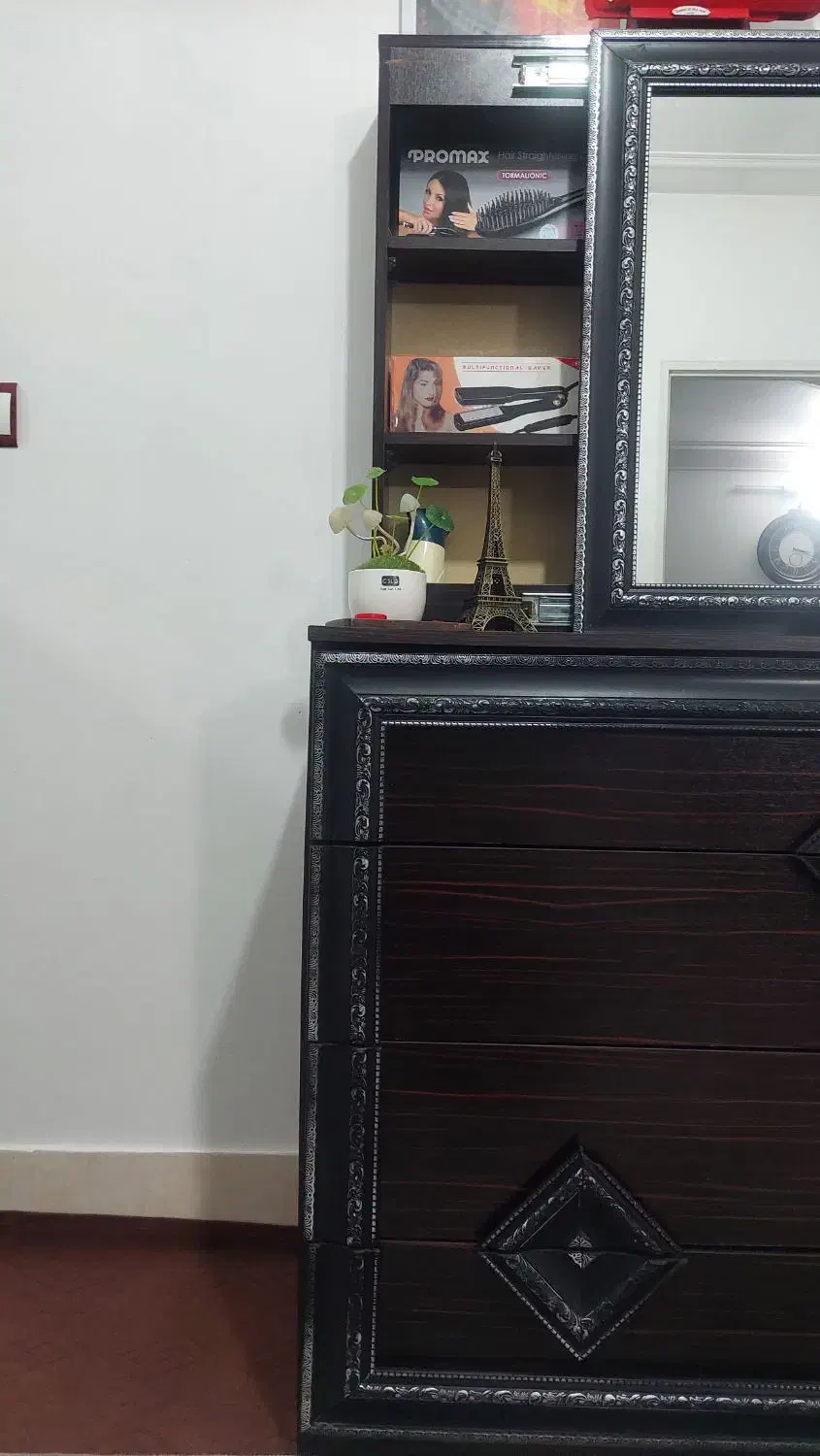 تلویزیون۴۲ اینج ال سی دی  اصل ال چی،درآور،|تلویزیون و پروژکتور|نظرآباد, رسالت|دیوار