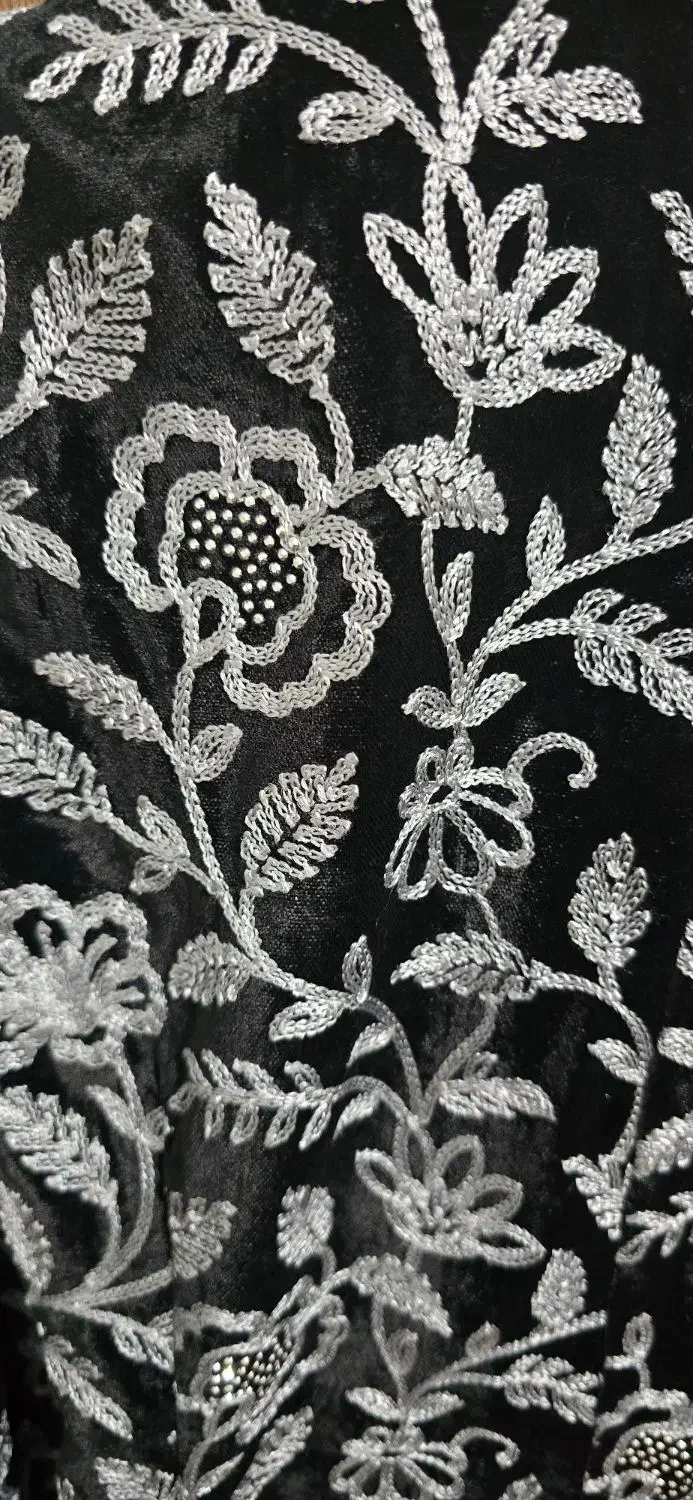 مانتوسوزندوزی مخمل|لباس|پیشوا, |دیوار