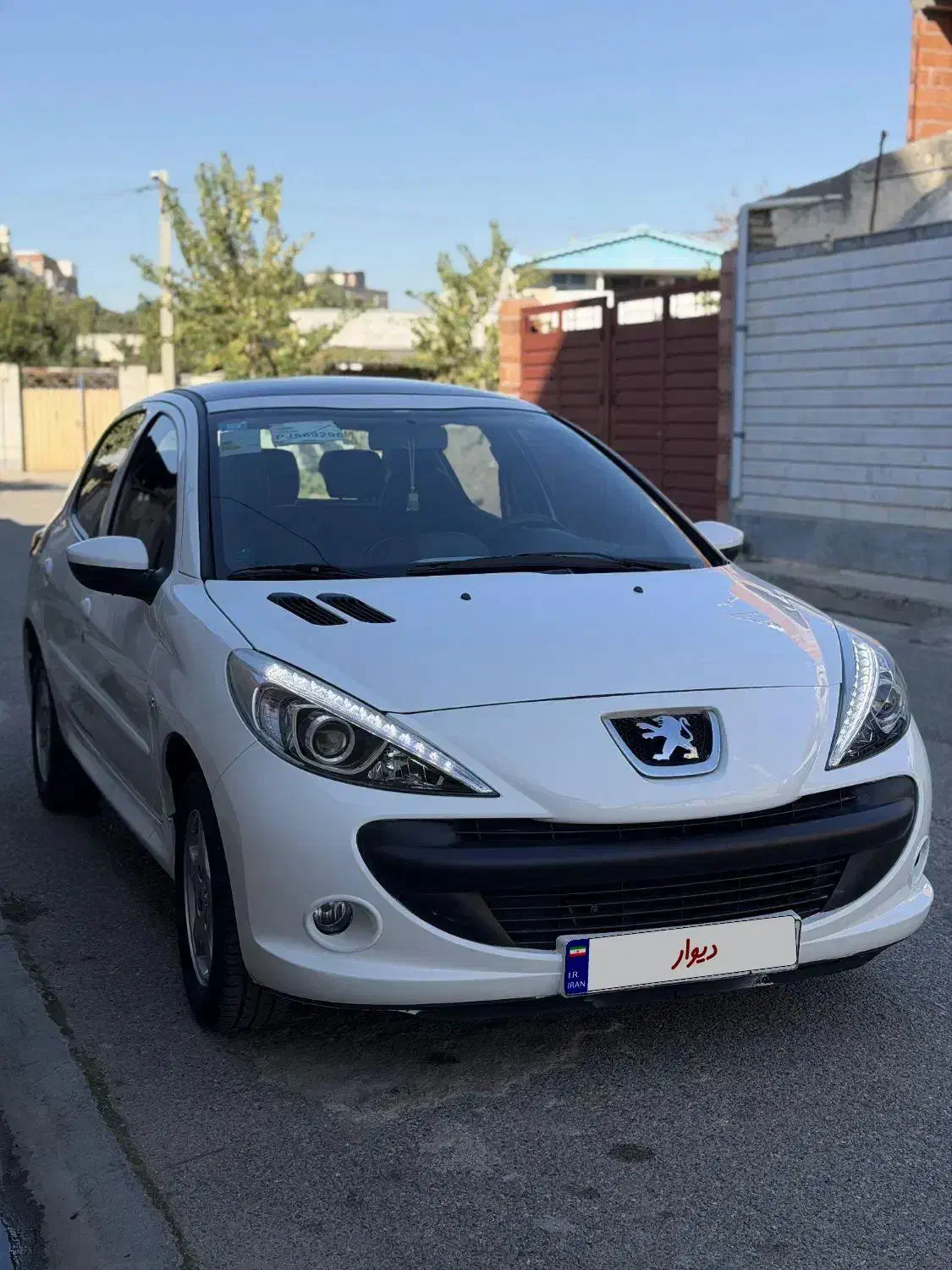 ۲۰۷ مدل ۴۰۲ پانا|خودرو سواری و وانت|آزادشهر, |دیوار