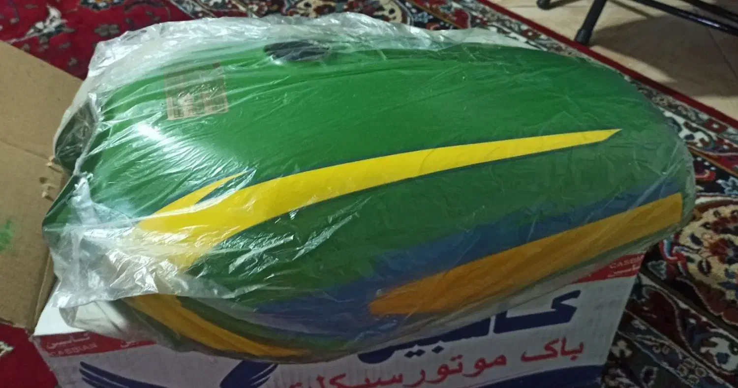 باک موتورهوندا ۱۲۵ نو آکبند همراه با قاب بغل|قطعات یدکی و لوازم جانبی|صباشهر, |دیوار