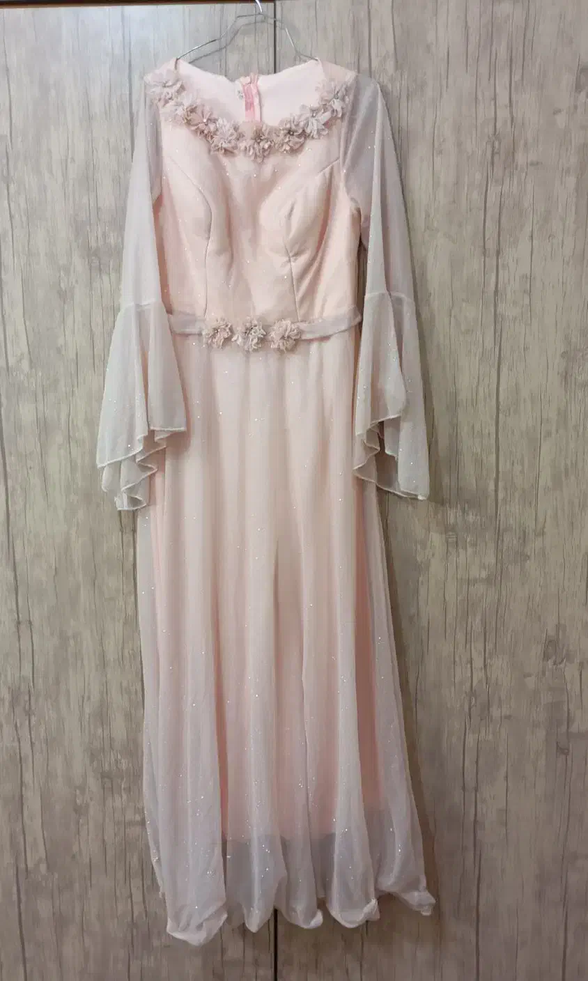 مجلسی|لباس|رودسر, |دیوار